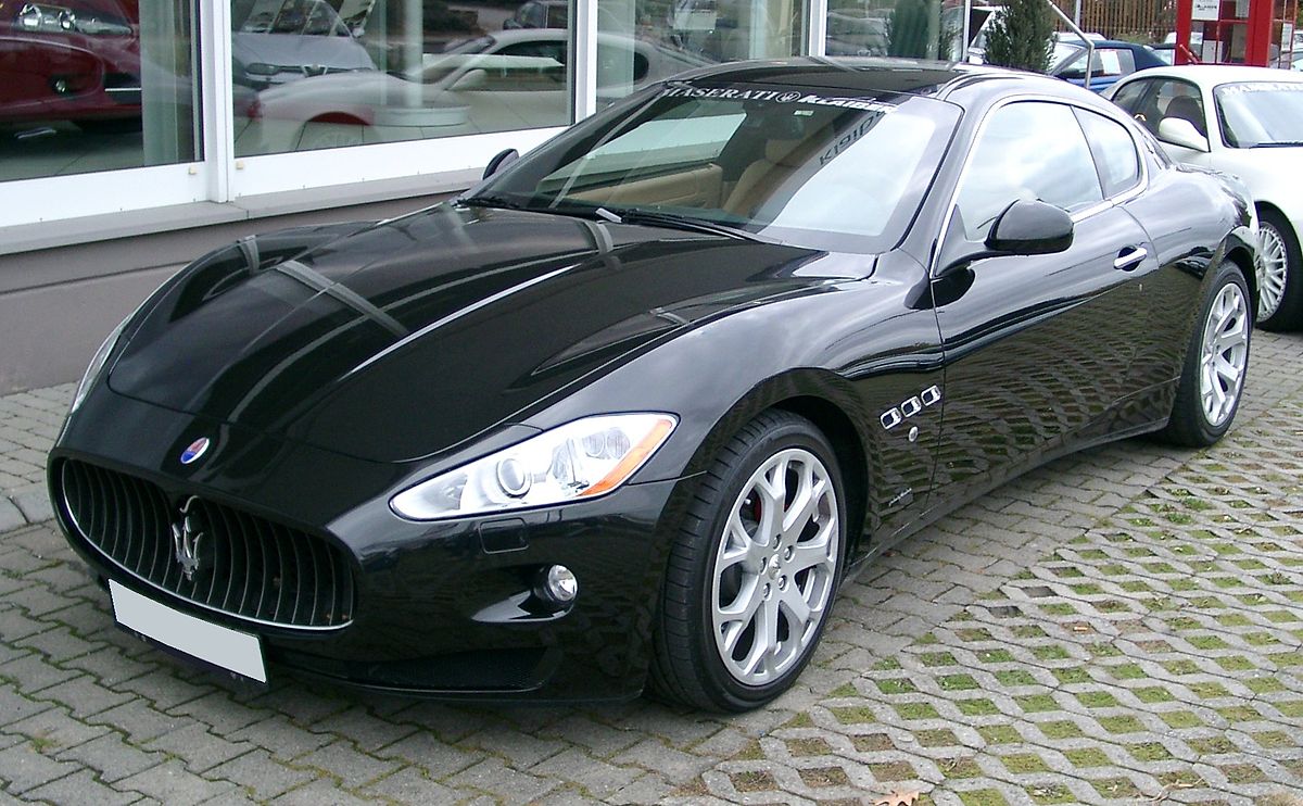 File:Maserati GranTurismo front 20071104.jpg - Wikimedia Commons