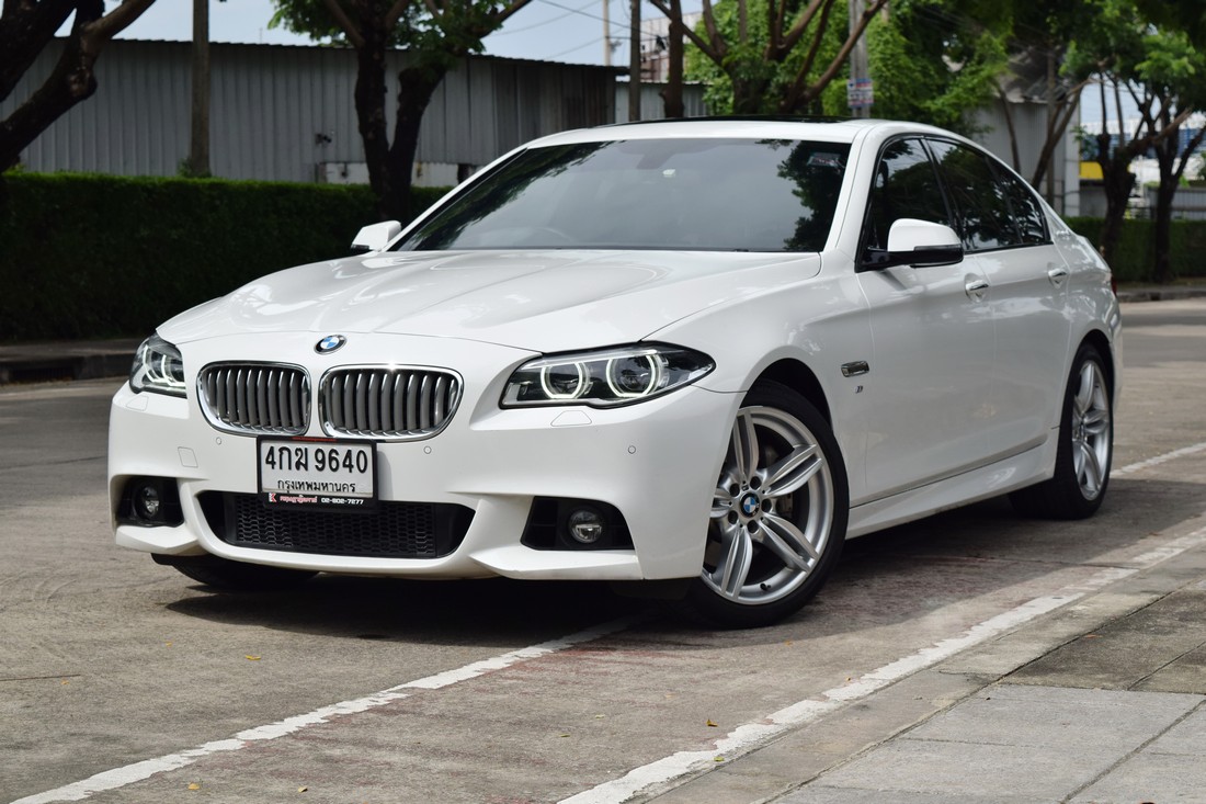 BMW ActiveHybrid 5 3.0 (ปี 2015) F10 Sedan AT | Apple Luxury Car |  โชว์รูมรถหรูมือสอง