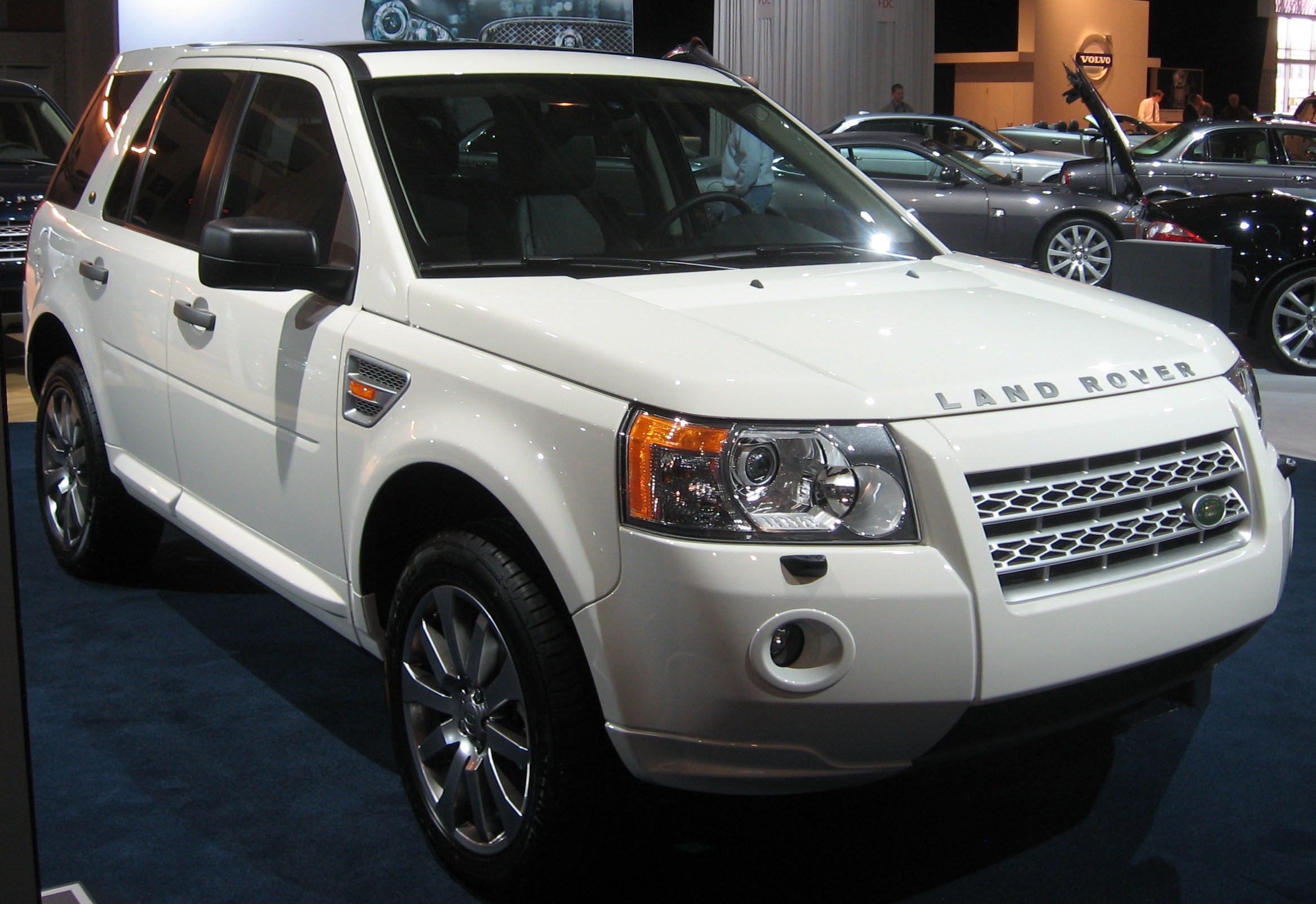 File:2008 Land Rover LR2 DC.JPG - Wikimedia Commons