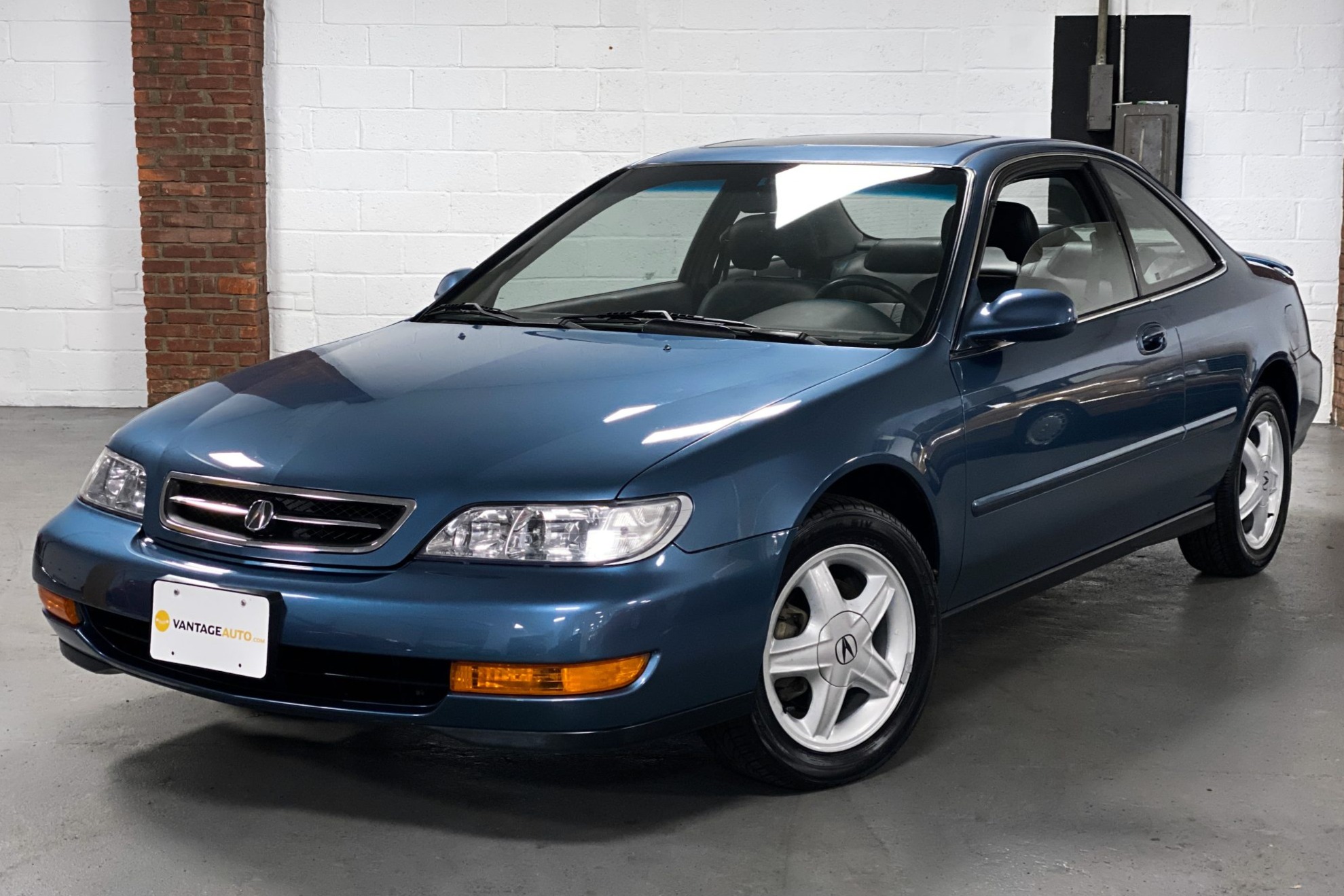 No Reserve: 34k-Mile 1997 Acura 3.0CL for sale on BaT Auctions - sold for  $11,000 on May 26, 2022 (Lot #74,442) | Bring a Trailer