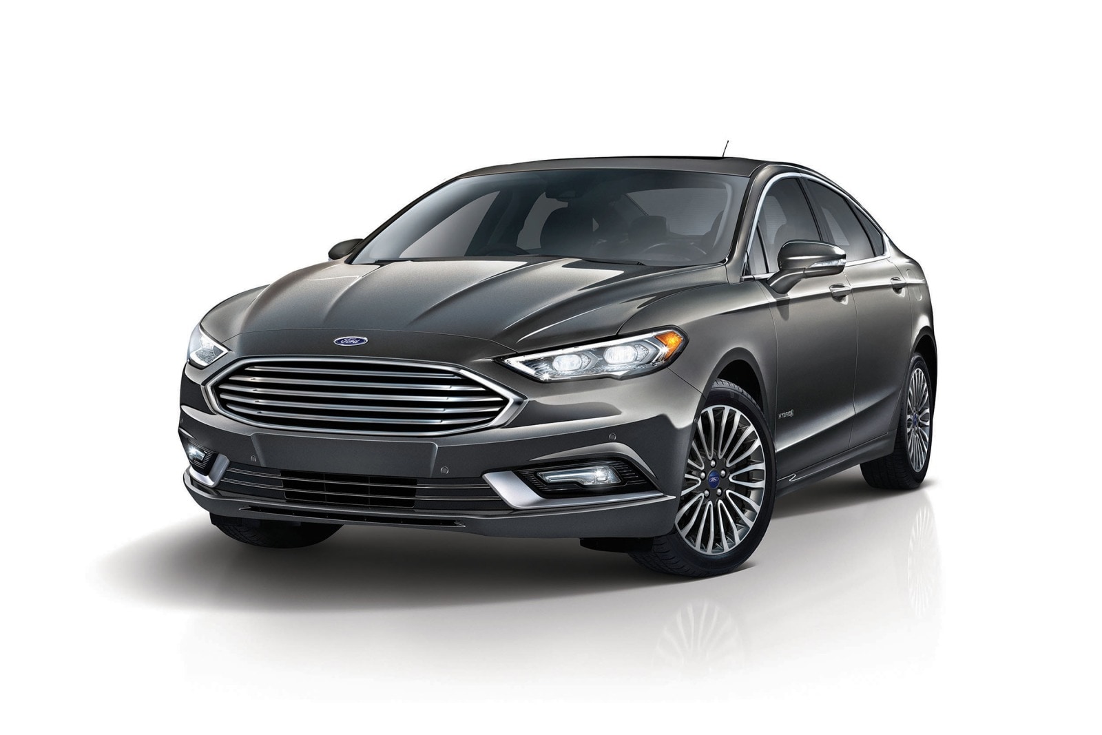 2018 Ford Fusion Hybrid Review & Ratings | Edmunds