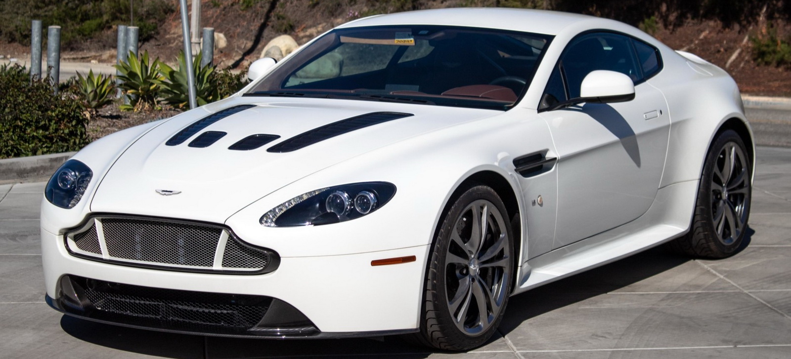 Want A Near-New 2016 Aston Martin V12 Vantage S? This One Has Only 167  Miles | Carscoops