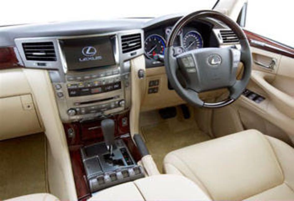 Lexus LX570 2008 review | CarsGuide