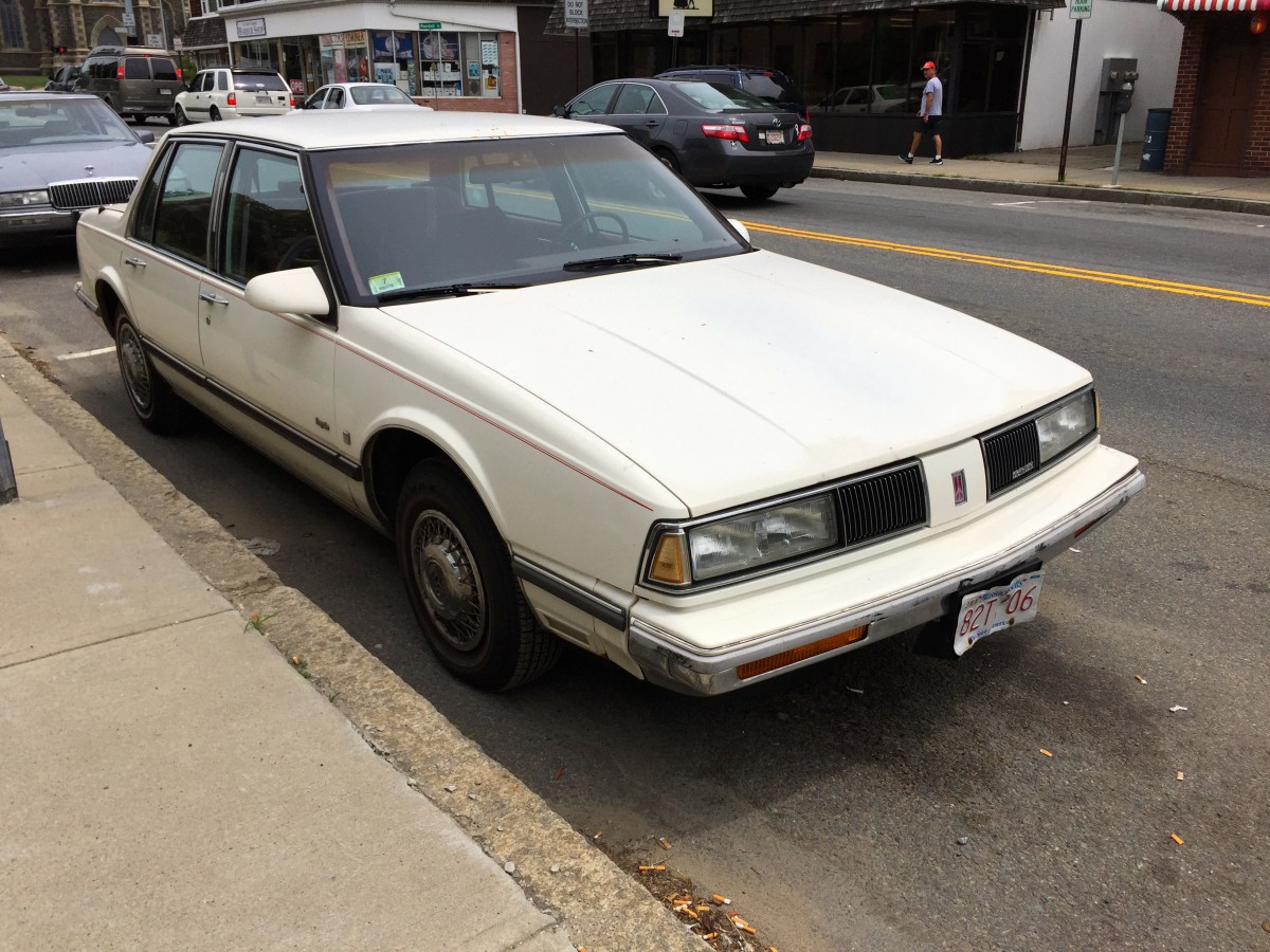 CC Outtake: 1989 Oldsmobile Eighty-Eight – Hiding A Rusty Secret | Curbside  Classic
