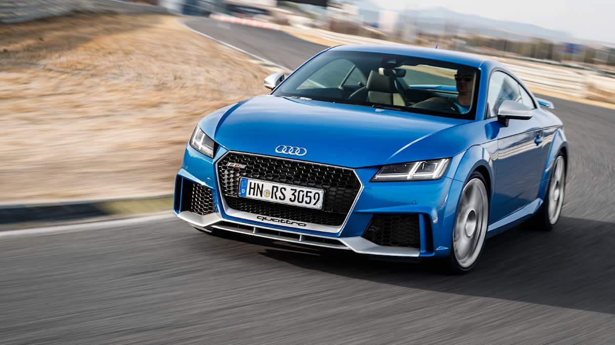 2017 Audi TT RS Coupe review - Drive