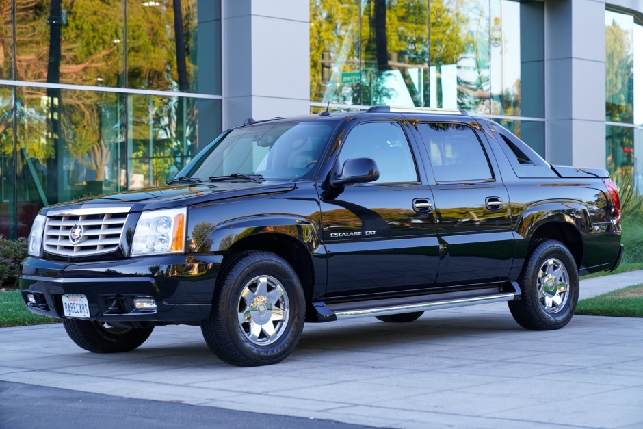 No Reserve: 2004 Cadillac Escalade EXT for sale on BaT Auctions - sold for  $31,000 on August 28, 2022 (Lot #82,780) | Bring a Trailer
