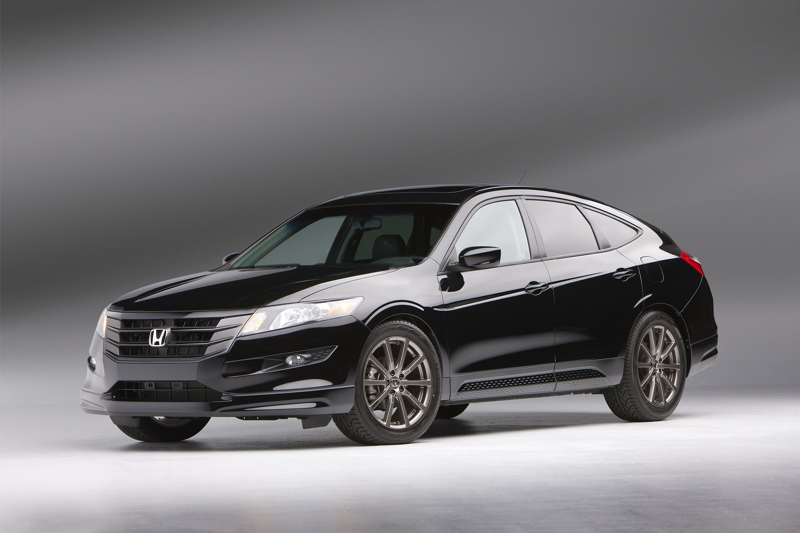 SEMA 2010: Honda Shows Accord Crosstour HFP Concept and Accord Coupe HFP |  Carscoops