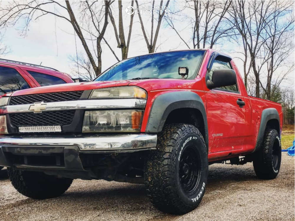 2005 Chevrolet Colorado with 15x8 -19 Pacer 166sb and 31/10.5R15 General  Grabber Atx and Stock | Custom Offsets