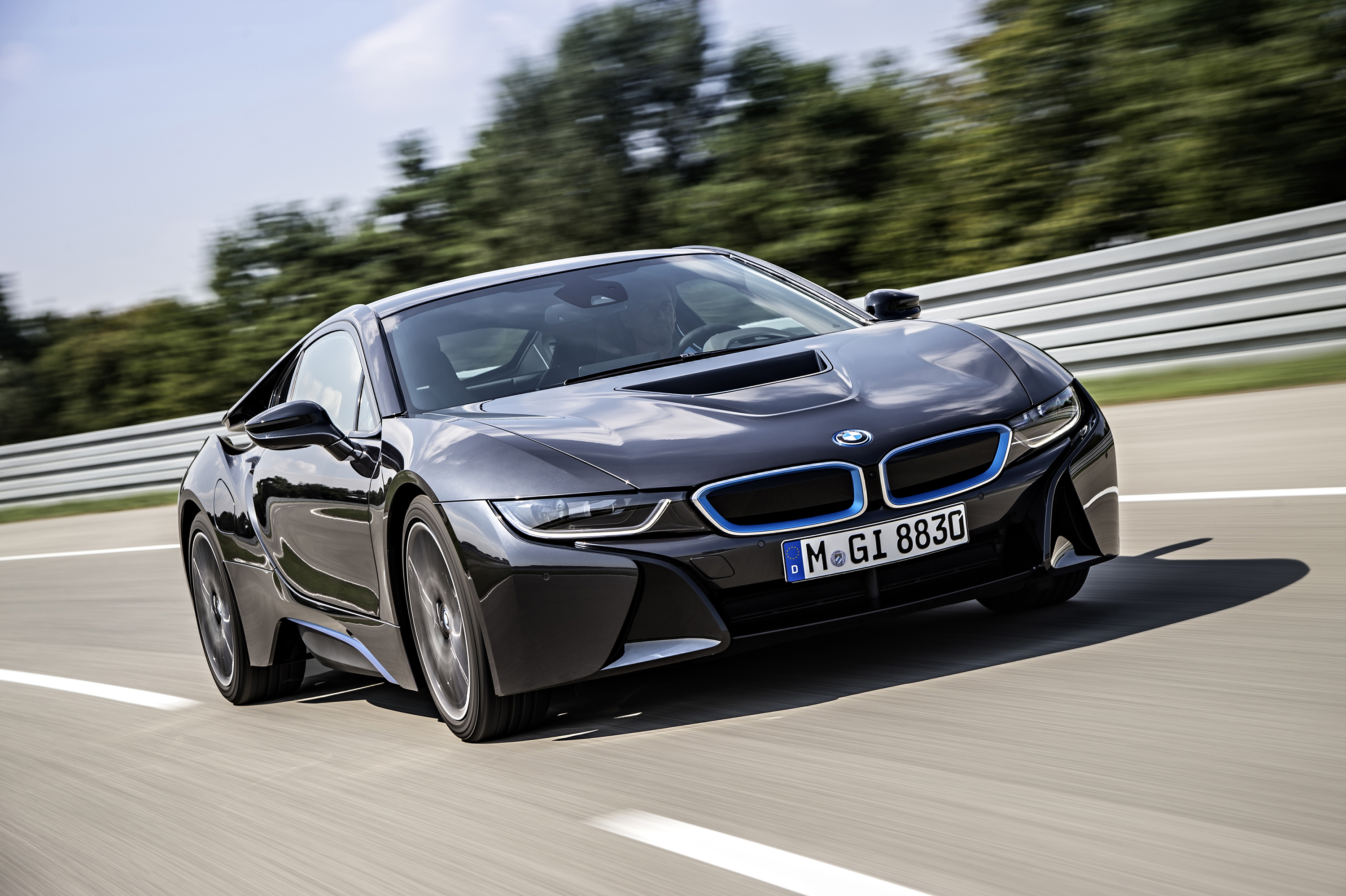 BMW i8: Driving into the future, fast