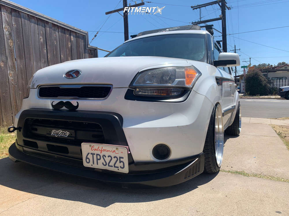 2011 Kia Soul ! with 18x9.5 MST Fiori and Lionhart 215x40 on Air Suspension  | 1312489 | Fitment Industries