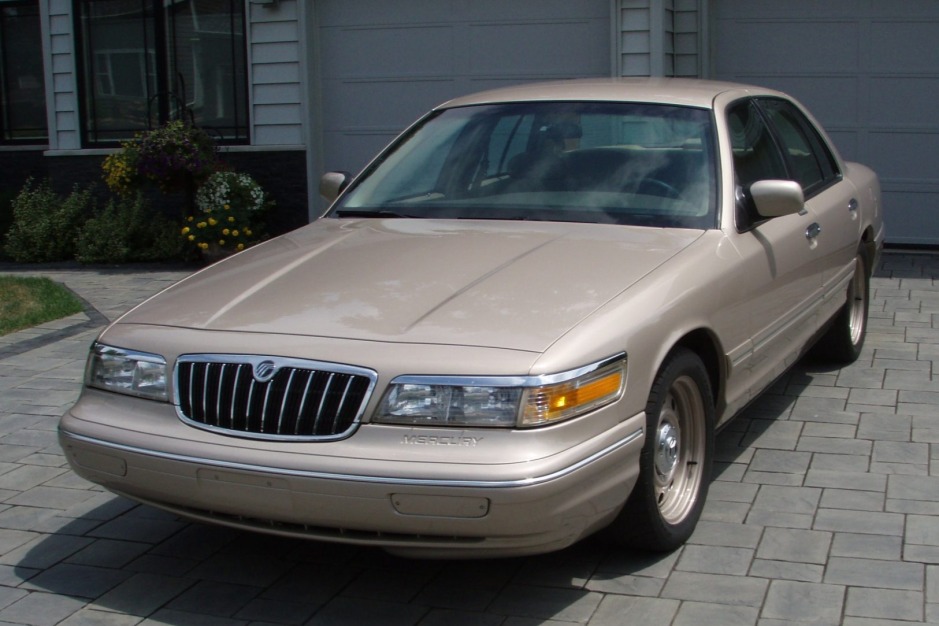 1997 Mercury Grand Marquis GS 5-Speed for sale on BaT Auctions - sold for  $8,000 on September 3, 2022 (Lot #83,368) | Bring a Trailer