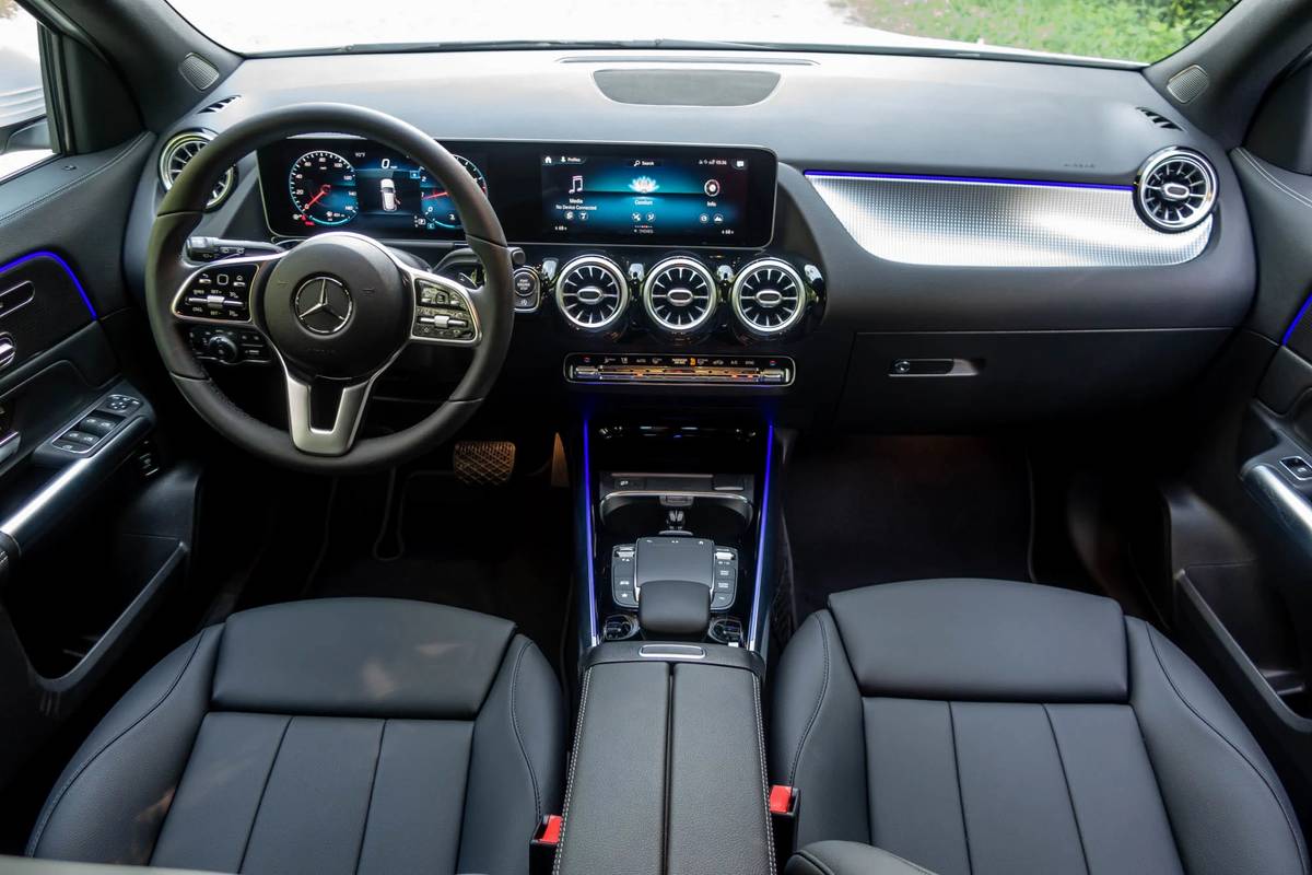 2021 Mercedes-Benz GLA 250 Specs, Price, MPG & Reviews | Cars.com