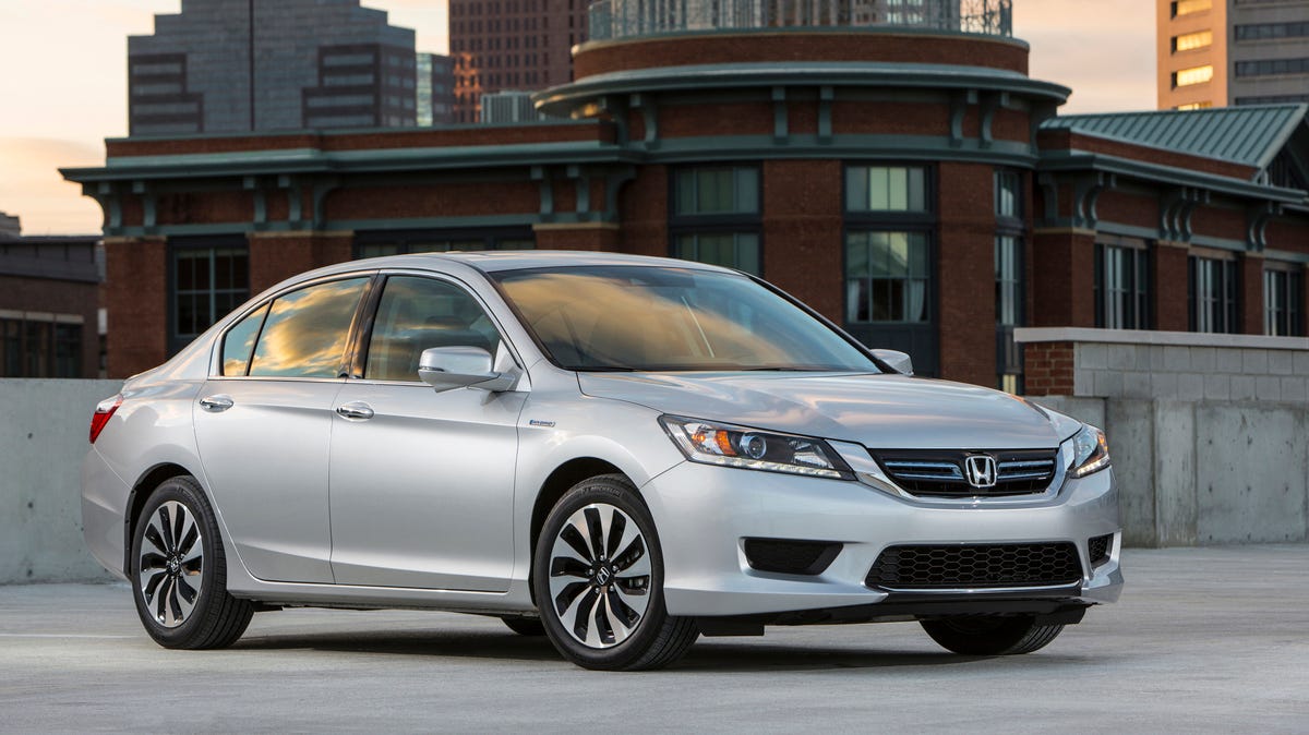 Auto review: Ohio-built 2014 Honda Accord Hybrid hits 49 mpg