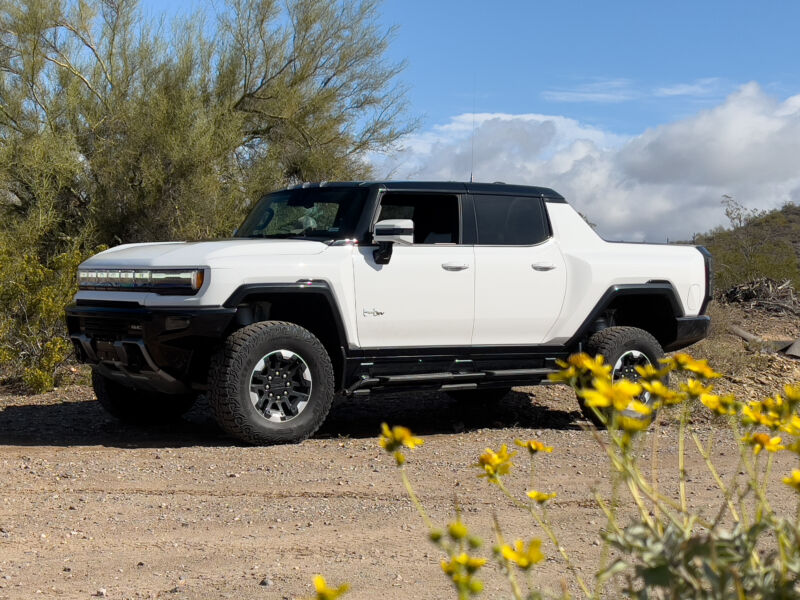 The Hummer EV is an electric truck for people who think EVs are stupid |  Ars Technica