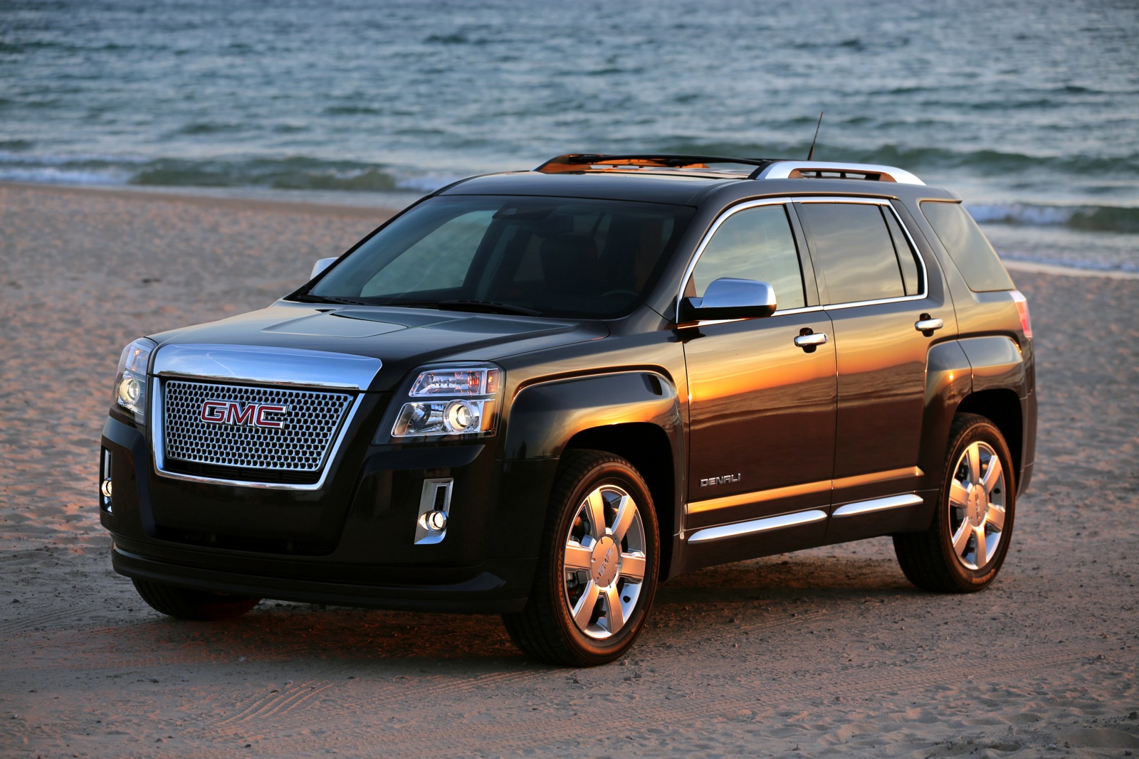 2013 GMC Terrain prices and expert review - The Car Connection