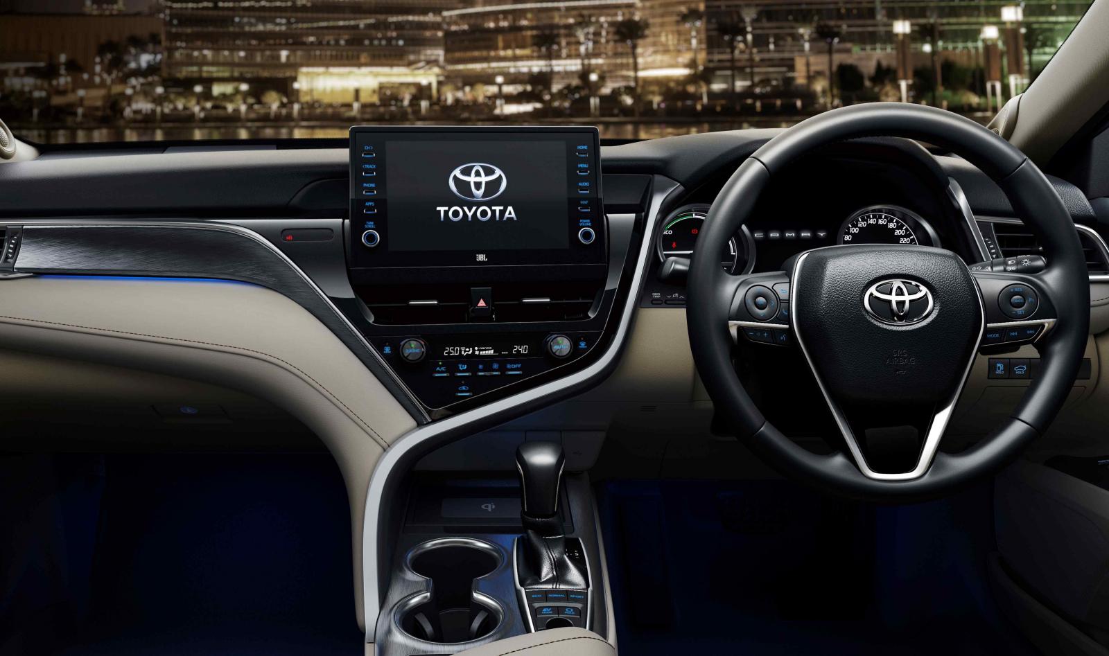 New Toyota Camry Hybrid Goes on Sale in India