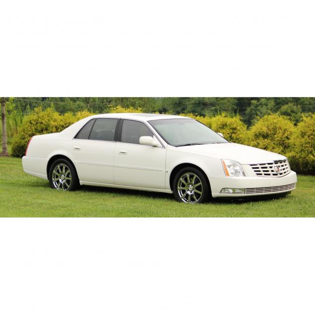 2007 Cadillac DTS Performance Sedan (Lot 794 - The Fall Catalogue  AuctionSep 11, 2014, 6:00pm)