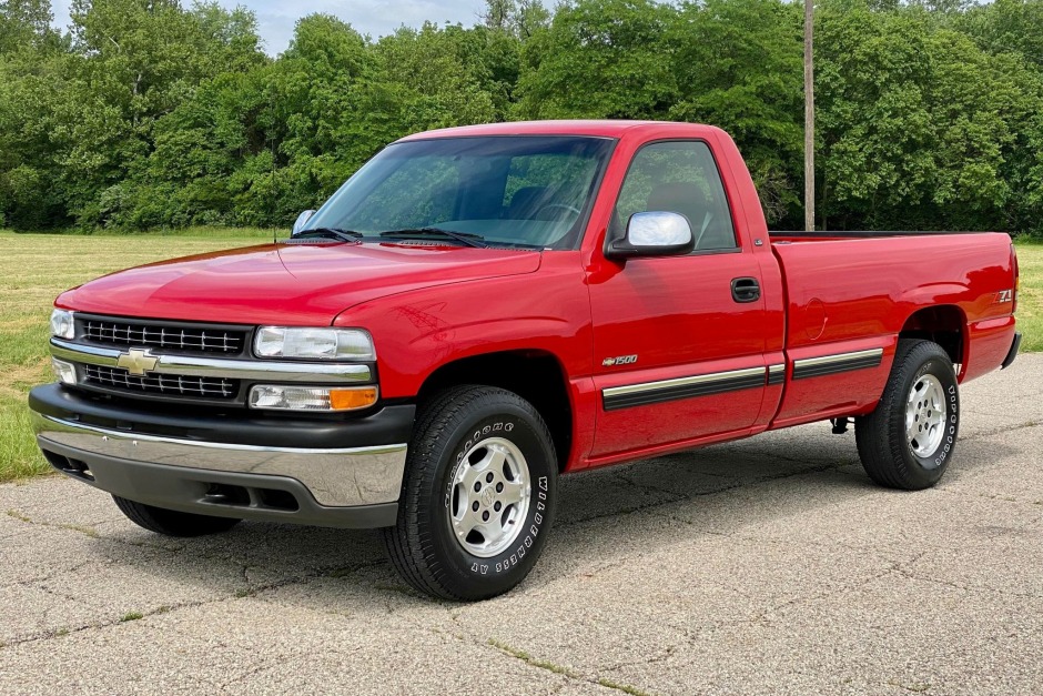 16k-Mile 2002 Chevrolet Silverado 1500 Z71 4×4 for sale on BaT Auctions -  sold for $24,500 on August 24, 2022 (Lot #82,402) | Bring a Trailer