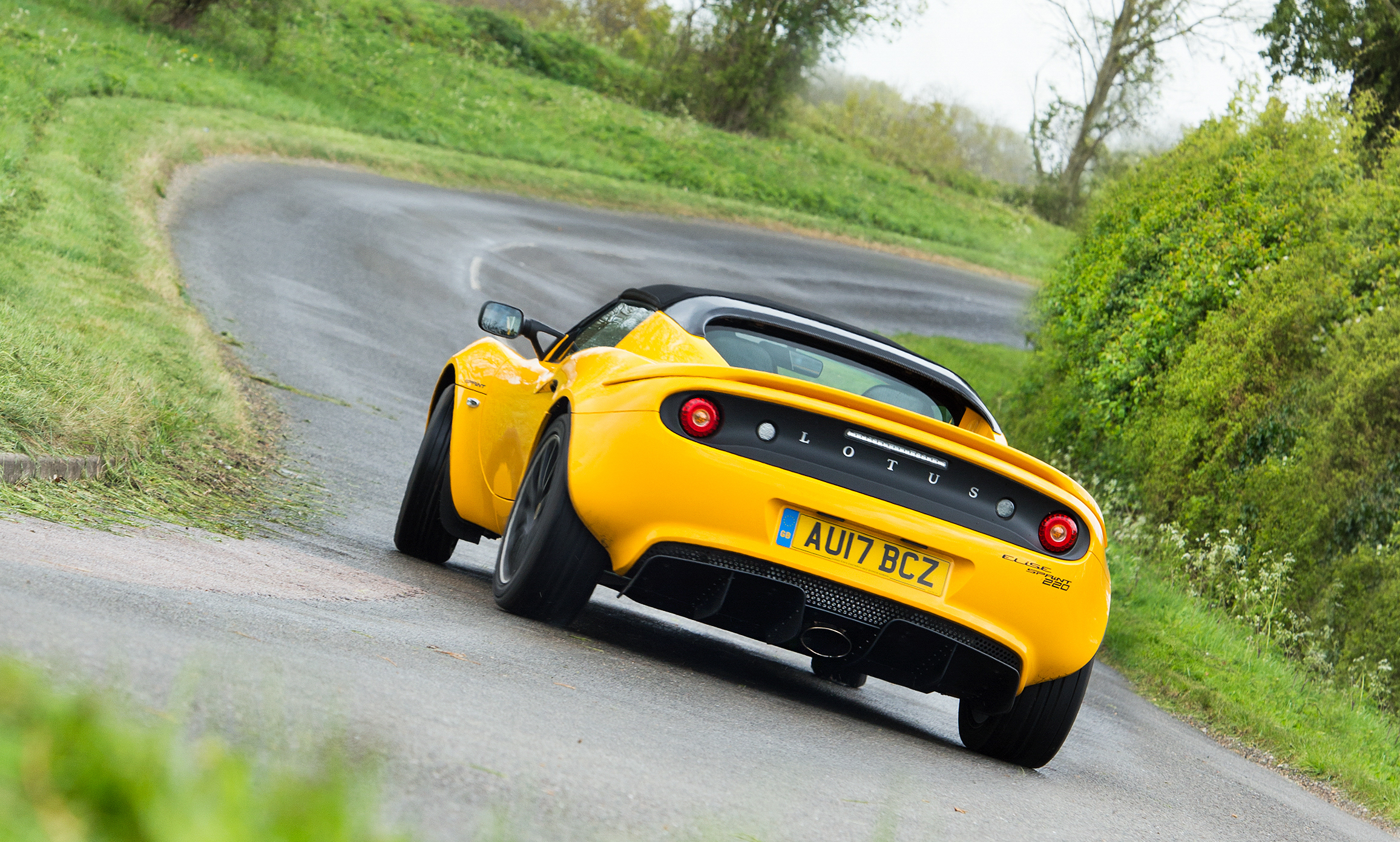 Lotus Elise review – is the featherweight sports car as good as ever? | evo