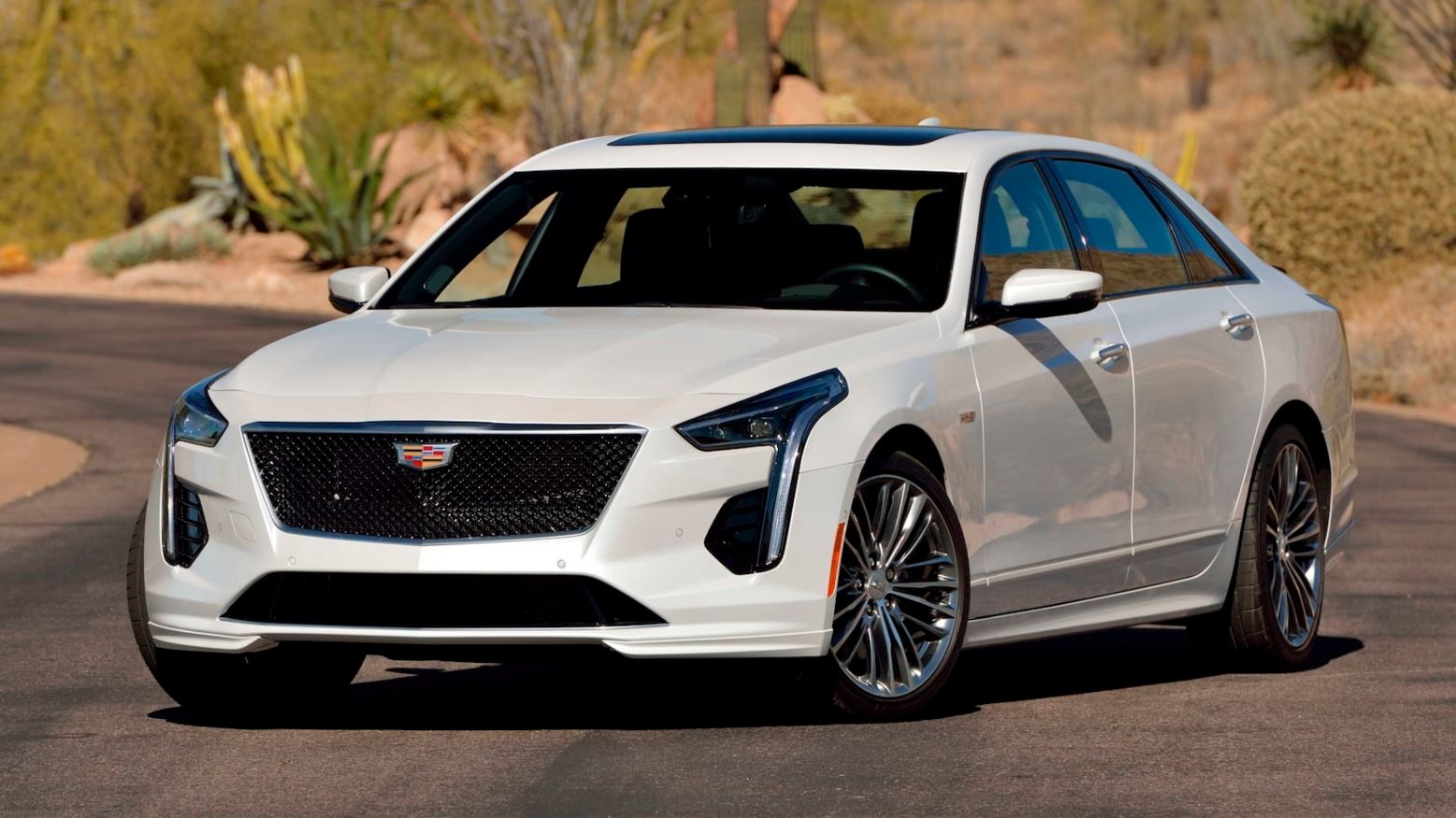 Crystal White 2020 Cadillac CT6-V up for Grabs With 1,017 Miles on its  550-HP V8 - autoevolution