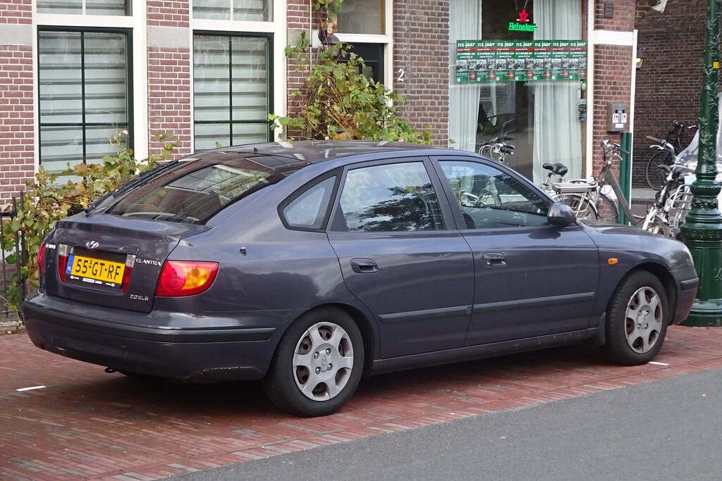 2001 Hyundai Elantra | The third generation of the Hyundai E… | Flickr