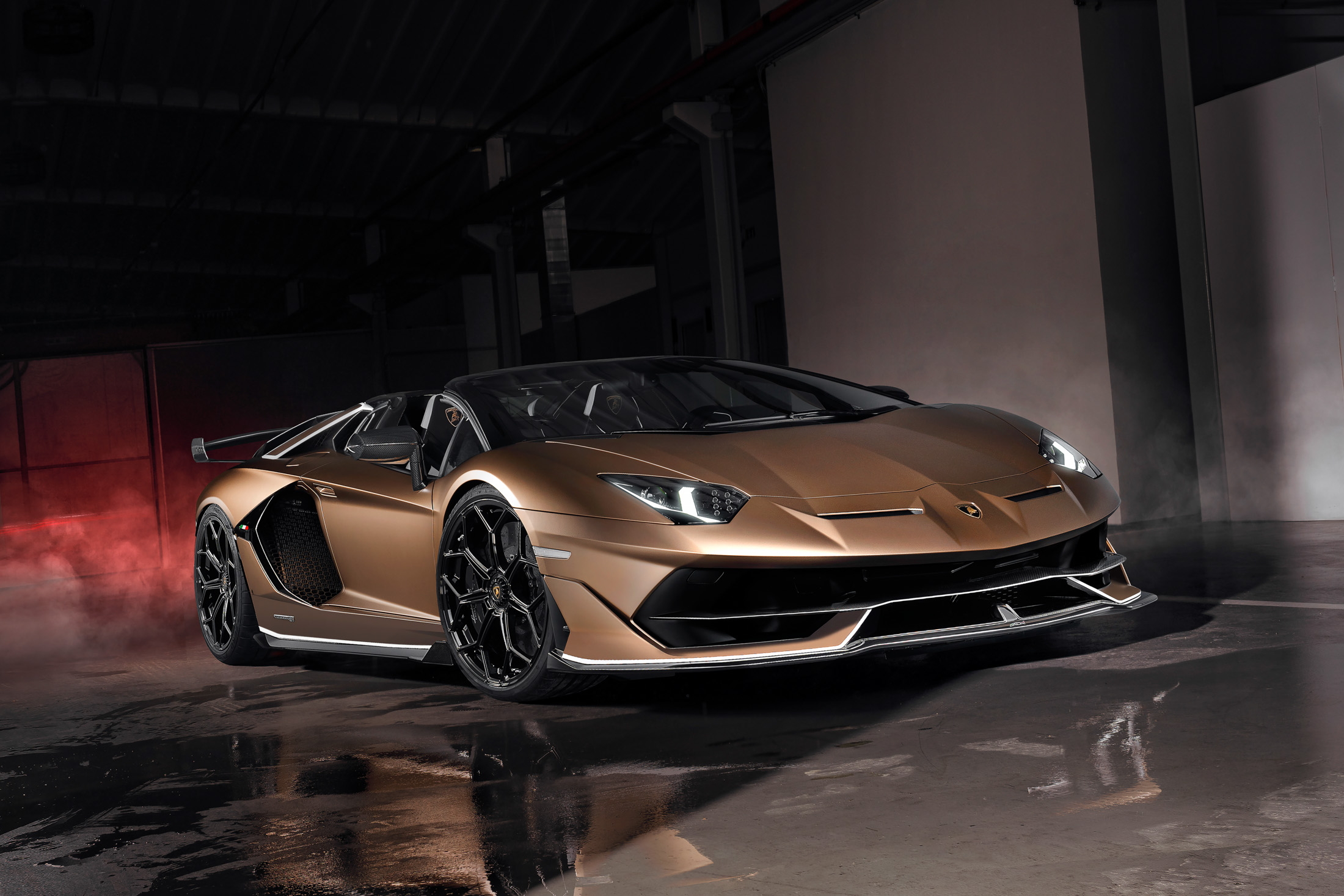 2021 Lamborghini Aventador SVJ Roadster Is Unadulterated Excess: Review -  Bloomberg