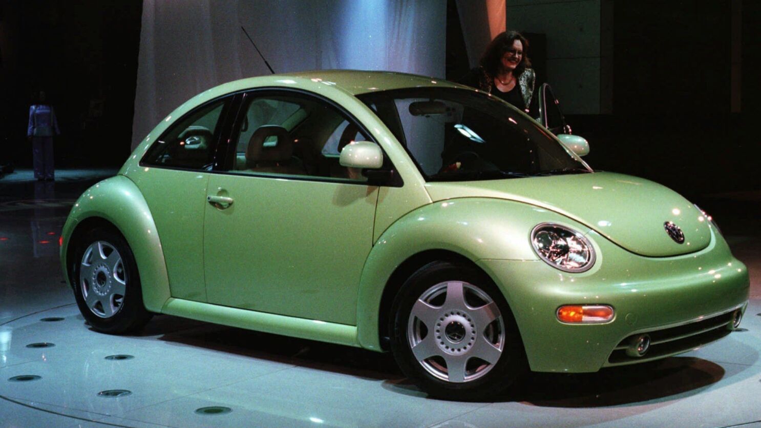 VW kills the Beetle: It's halting production of the iconic car - Los  Angeles Times