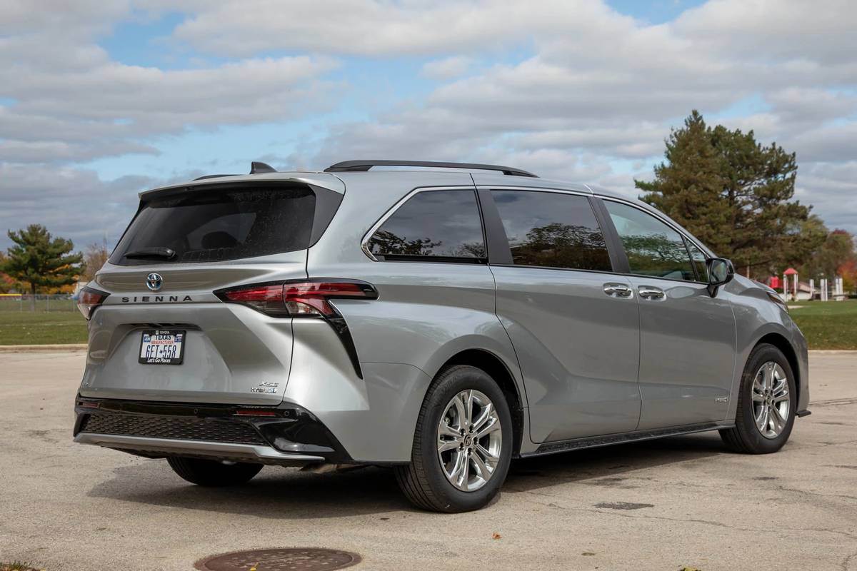 2021 Toyota Sienna: 4 Things We Like and 3 Things We Don't | Cars.com