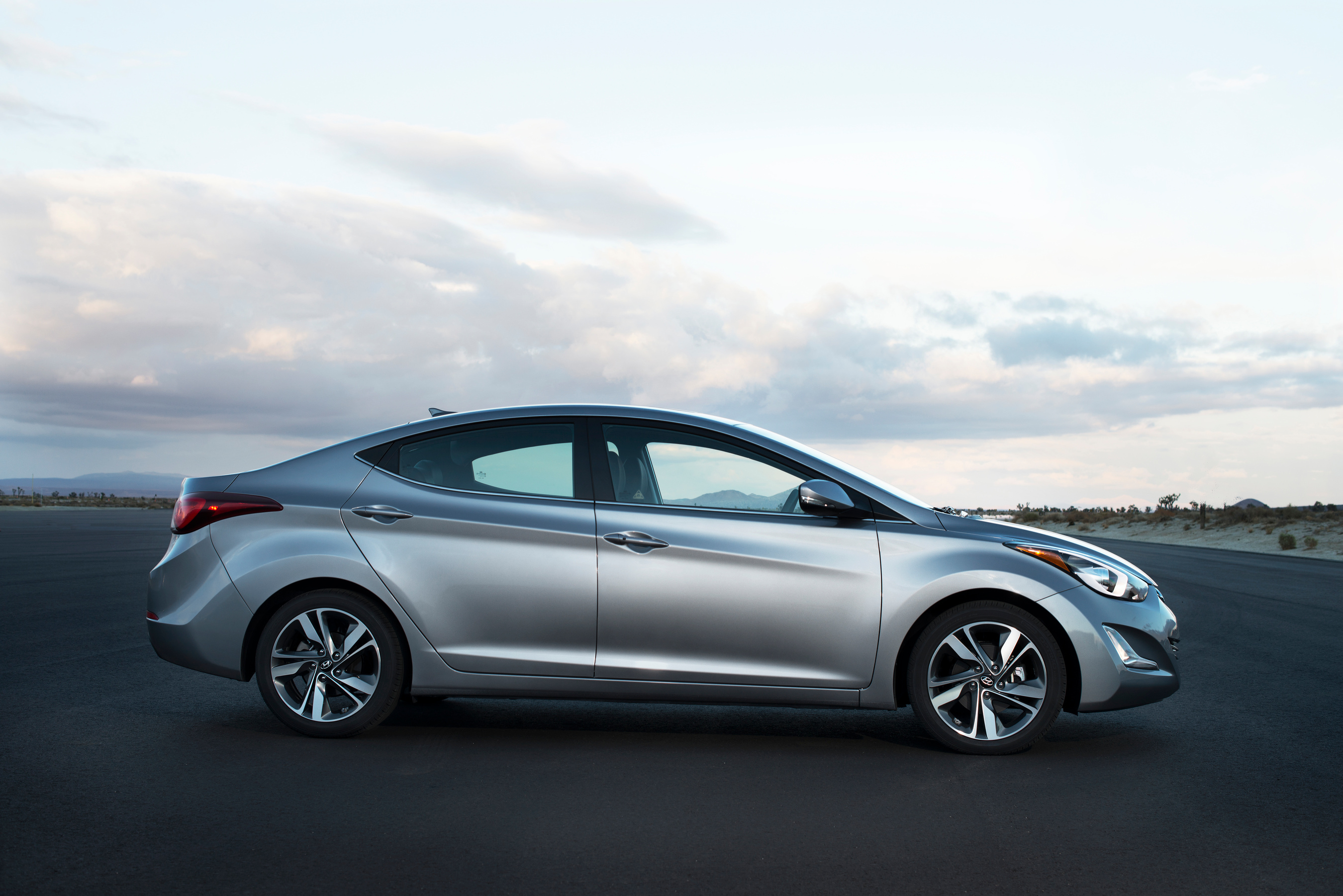 2015 Elantra Brings Feature-Packed Value To Shoppers