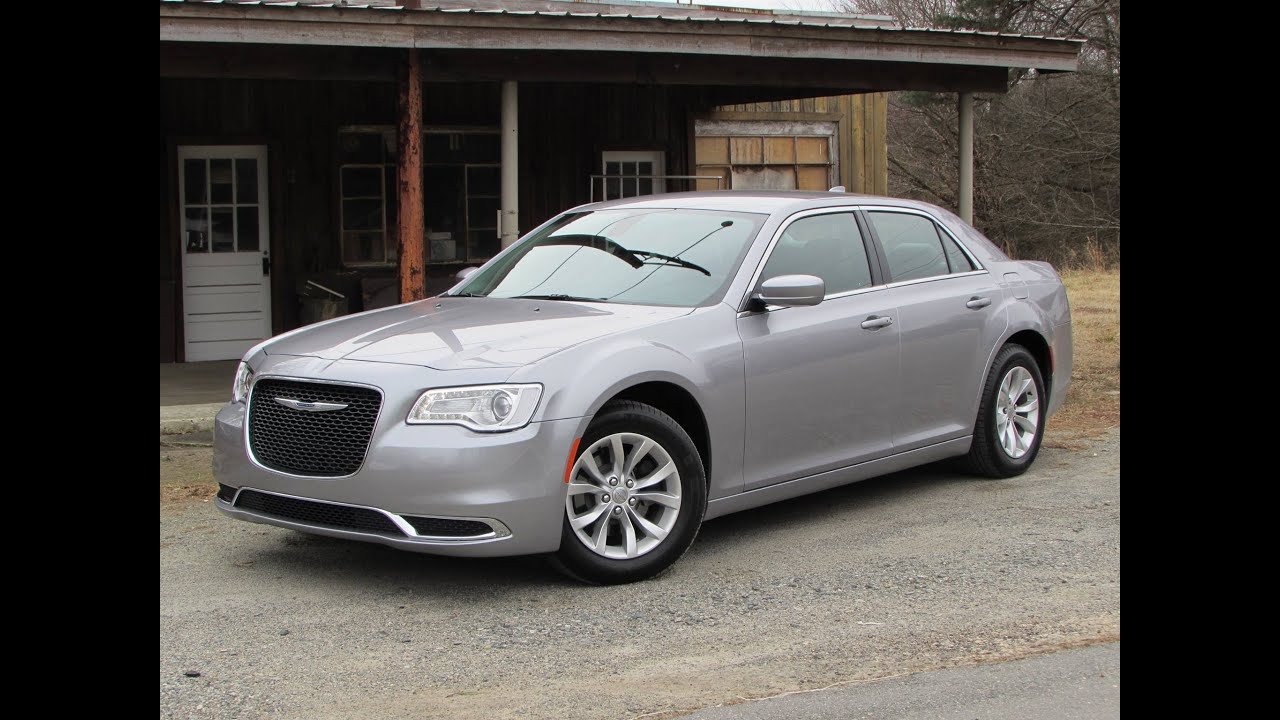 2015 Chrysler 300 Limited V6 Start Up, Road Test, and In Depth Review -  YouTube