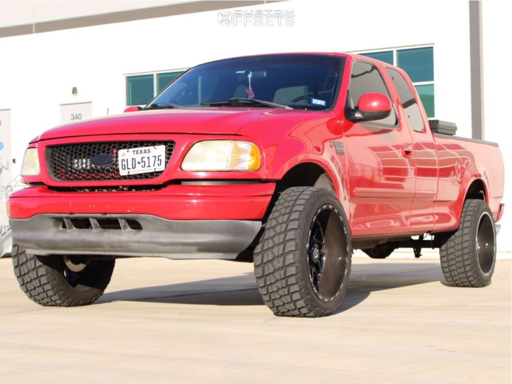 2002 Ford F-150 with 22x12 -44 TIS 544BM and 33/12.5R22 Road One Atheon Mtx  and Suspension Lift 3.5" | Custom Offsets