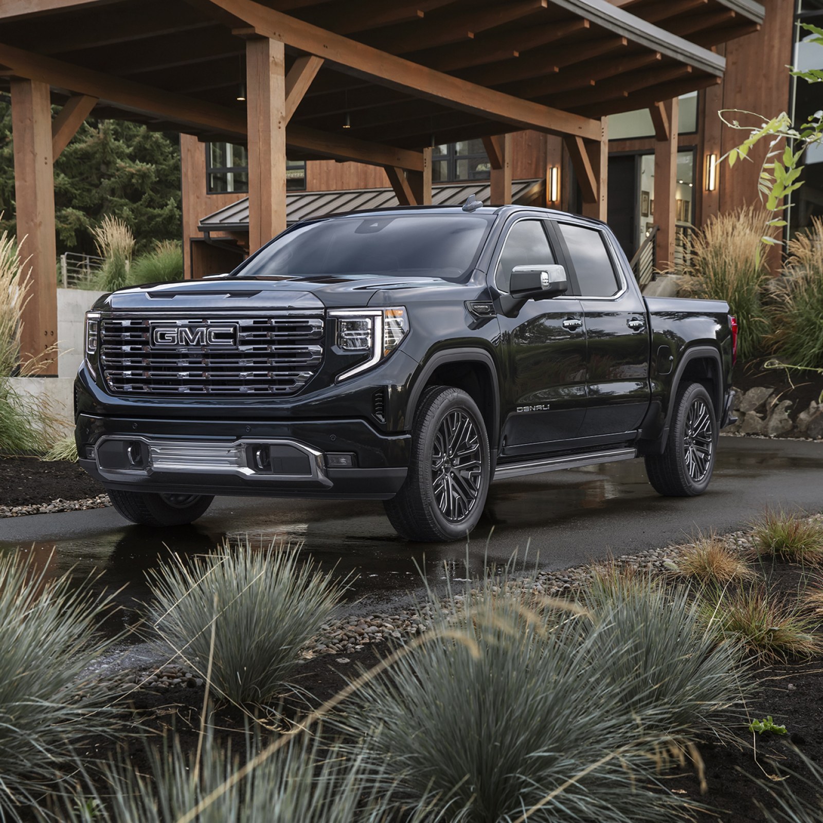 Substantially Revised 2022 Sierra 1500 Firmly Pushes GMC Into Luxury Truck  Territory