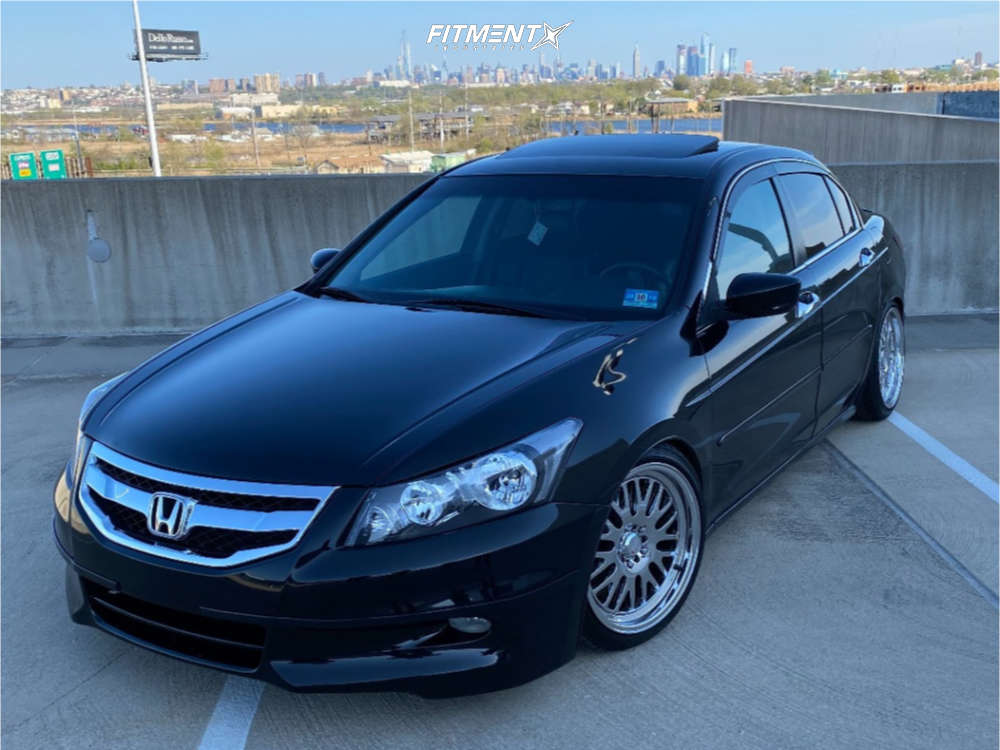 2011 Honda Accord EX-L with 18x8.5 XXR 531 and Ohtsu 225x40 on Coilovers |  1654990 | Fitment Industries