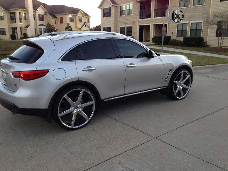 2009 INFINITI FX50 with 26x10 35 Lexani R-SIX and 275/30R26 Delinte D8  Desert Storm and Stock | Custom Offsets