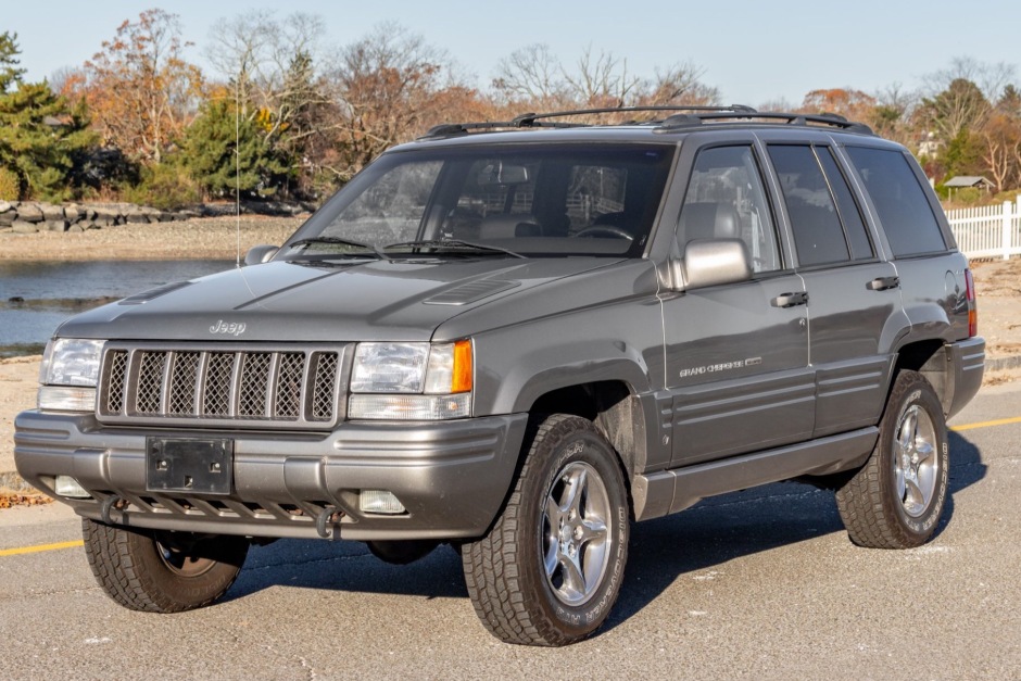 No Reserve: 1998 Jeep Grand Cherokee 5.9 Limited for sale on BaT Auctions -  sold for $25,500 on December 18, 2021 (Lot #61,817) | Bring a Trailer