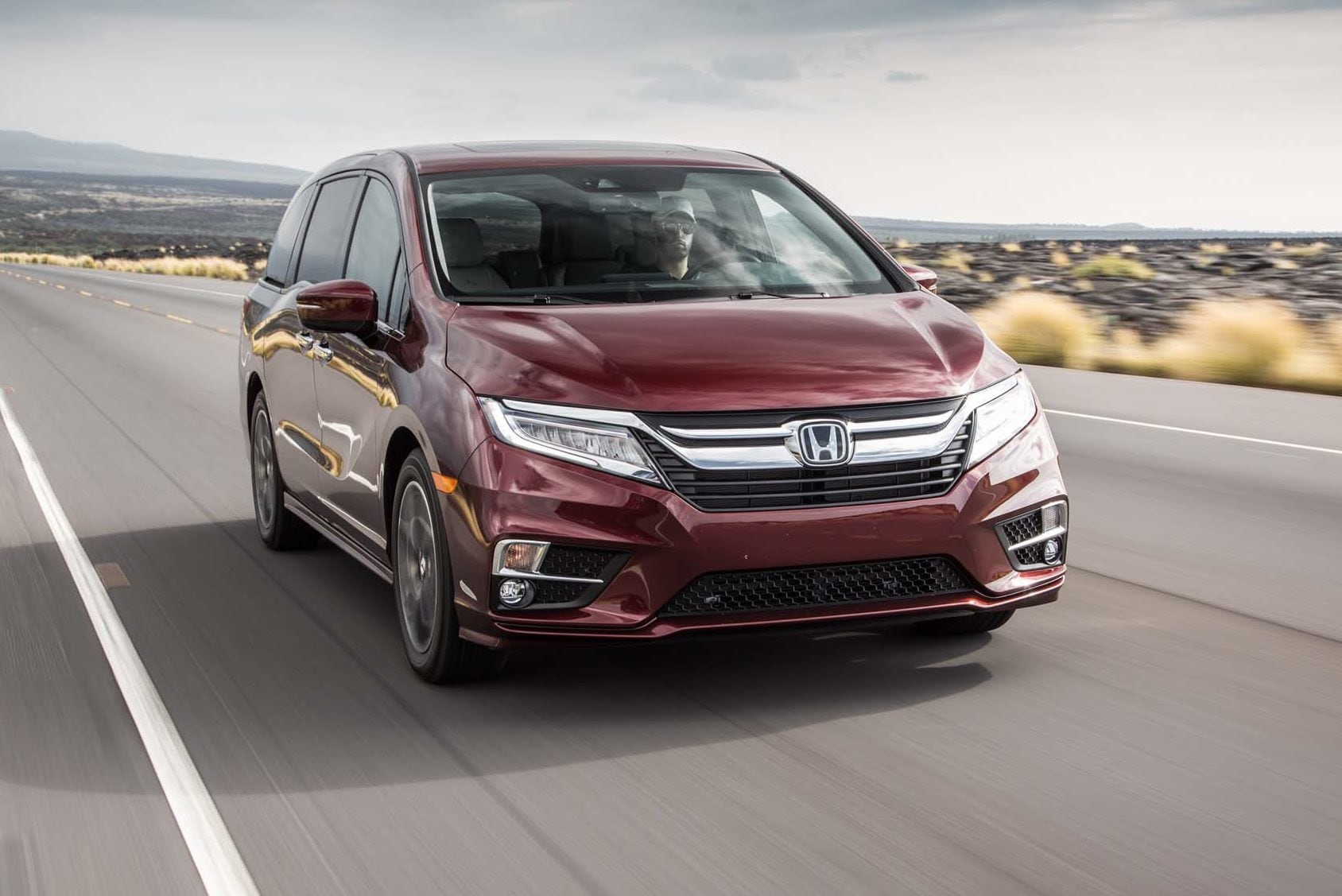 2018 Honda Odyssey Elite First Test: Good Enough to Convert Crossover  Lovers?