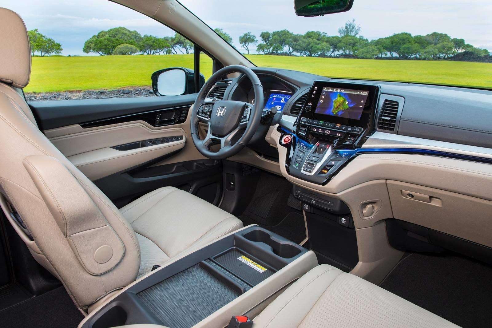 2019 Honda Odyssey Interior Photos | CarBuzz