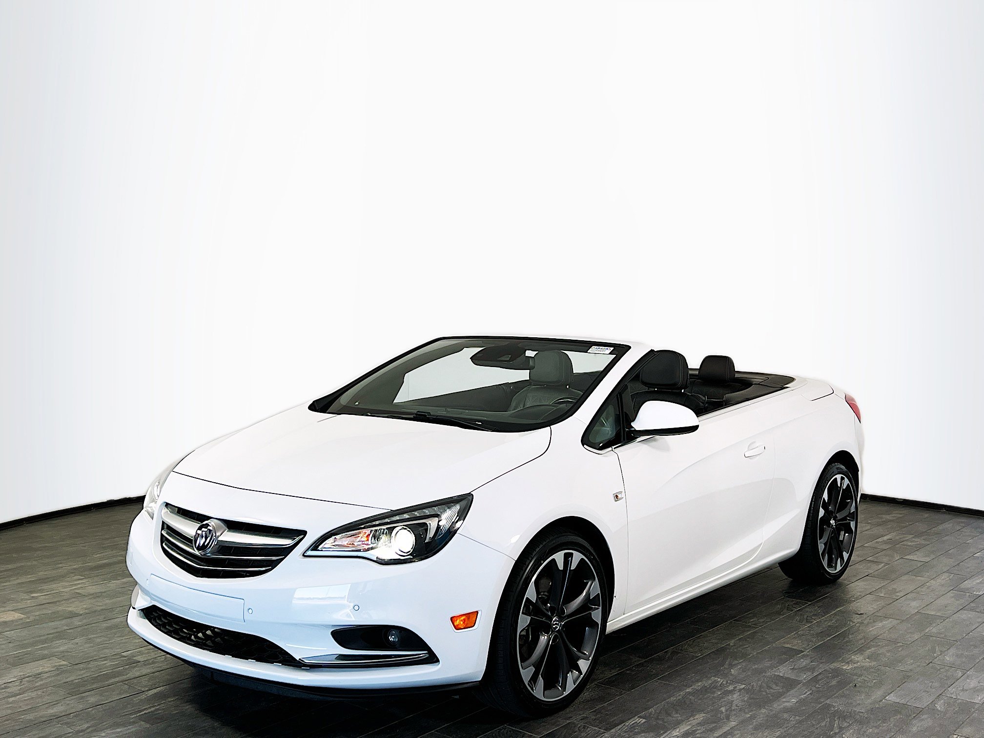 Used 2019 Buick Cascada For Sale at Off Lease Only | VIN: W04WH3N54KG335646