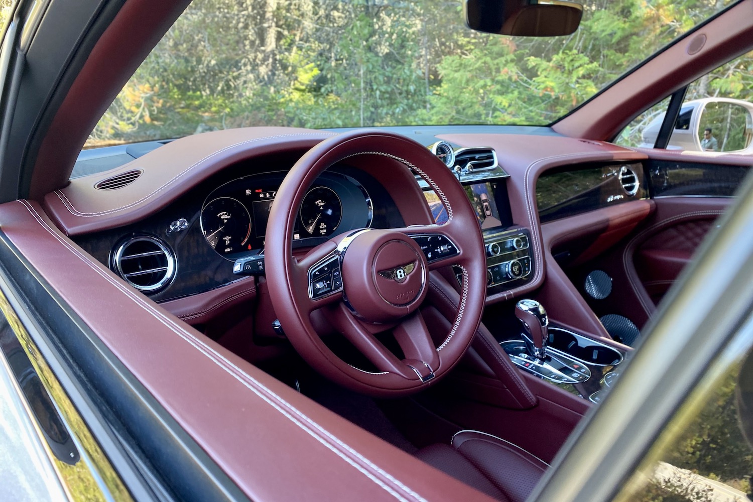 Why the 2023 Bentley Bentayga EWB is the best SUV you'll never want to  drive - The Manual