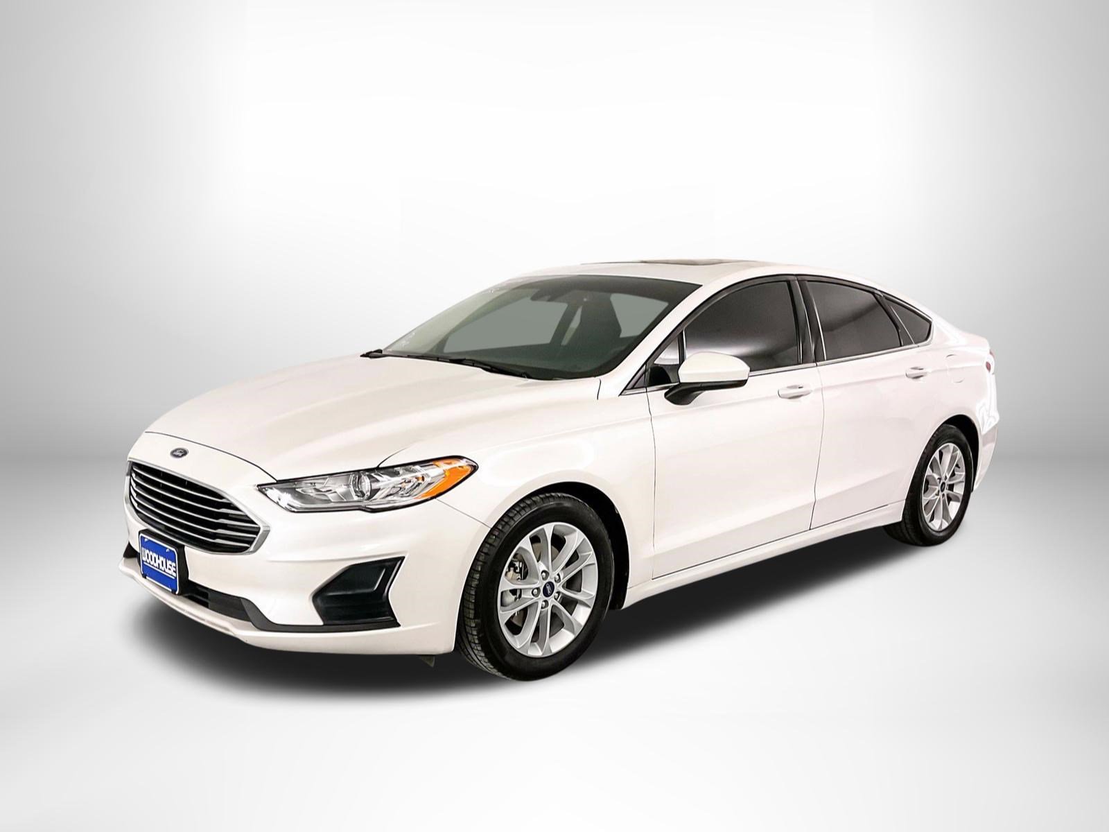 Pre-Owned 2020 Ford Fusion SE 4dr Car in Omaha #K220252D | Woodhouse