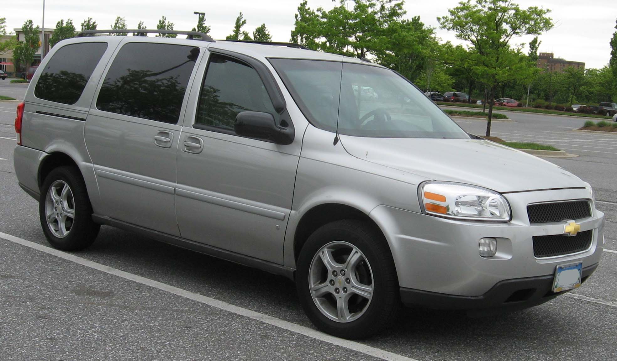 File:2005-07 Chevrolet Uplander.jpg - Wikimedia Commons