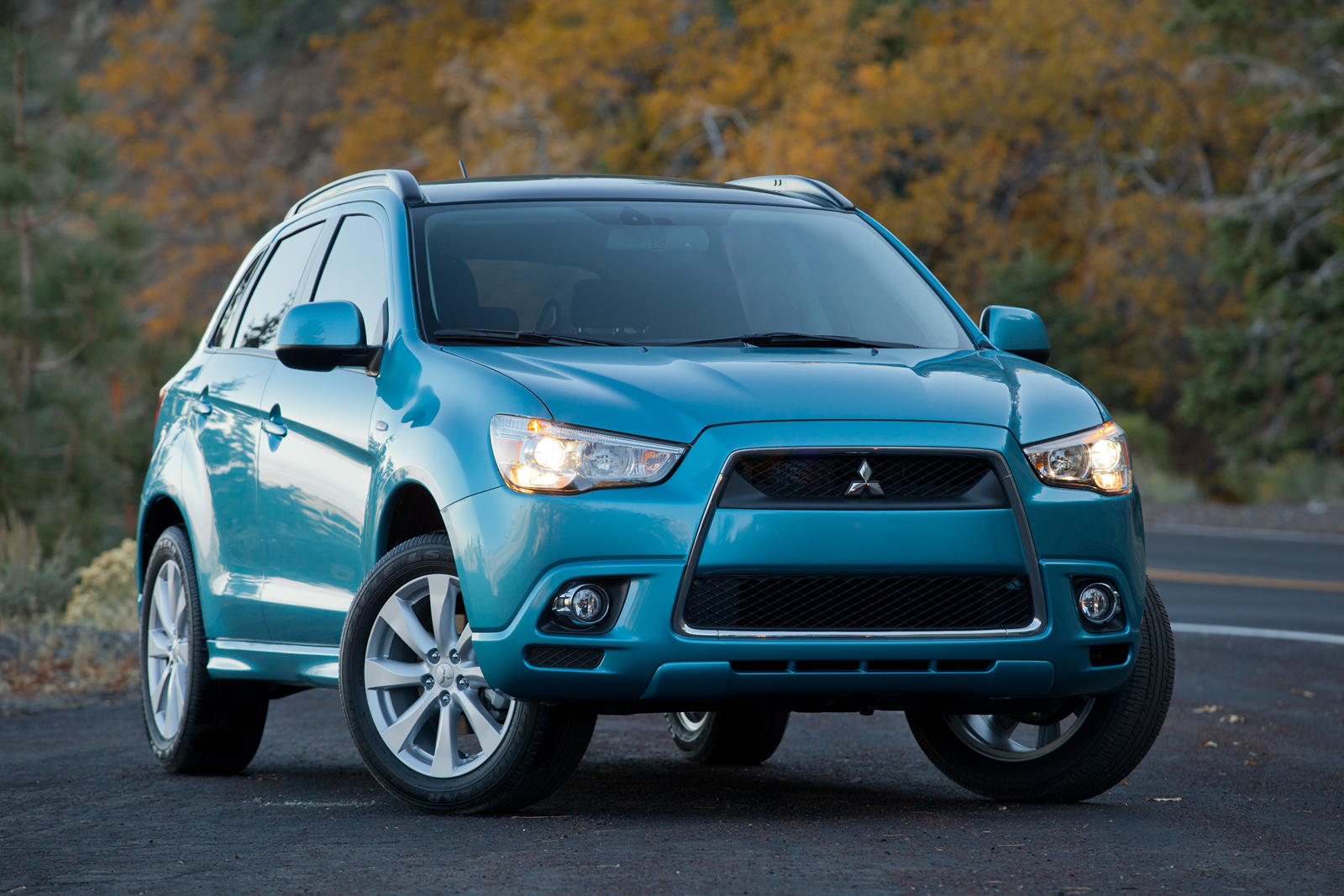 2012 Mitsubishi Outlander Sport: Review, Trims, Specs, Price, New Interior  Features, Exterior Design, and Specifications | CarBuzz