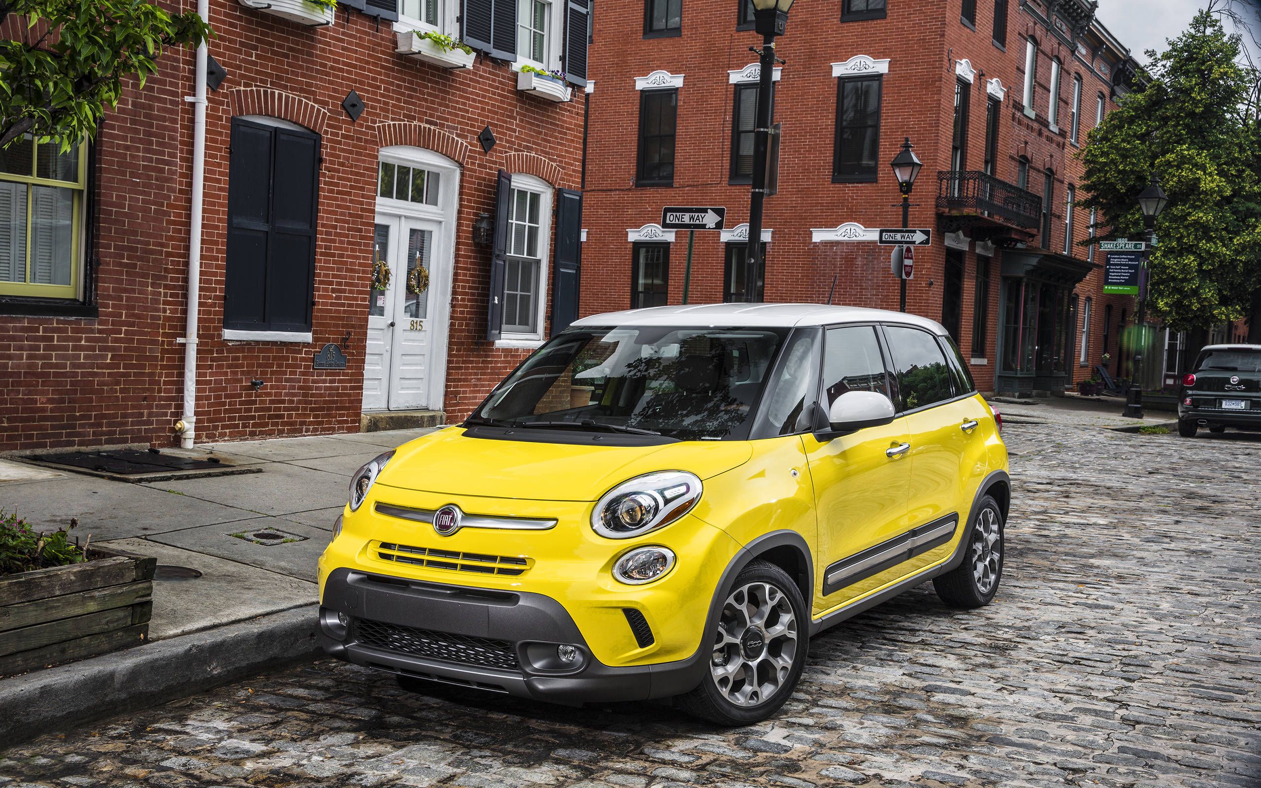 2016 Fiat 500L Trekking review: Useful, but dorky