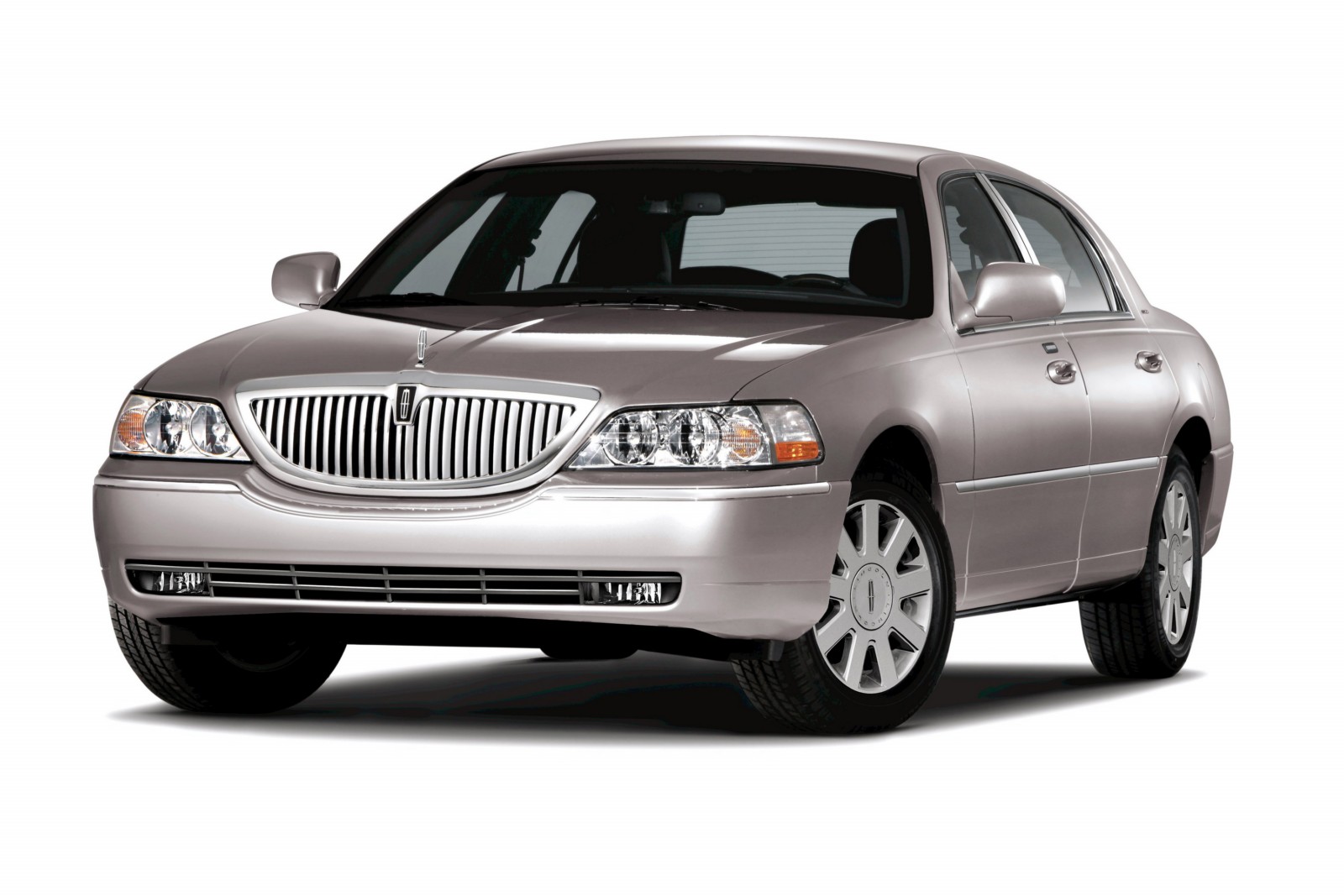 2010 Lincoln Town Car Review: Prices, Specs, and Photos - The Car Connection