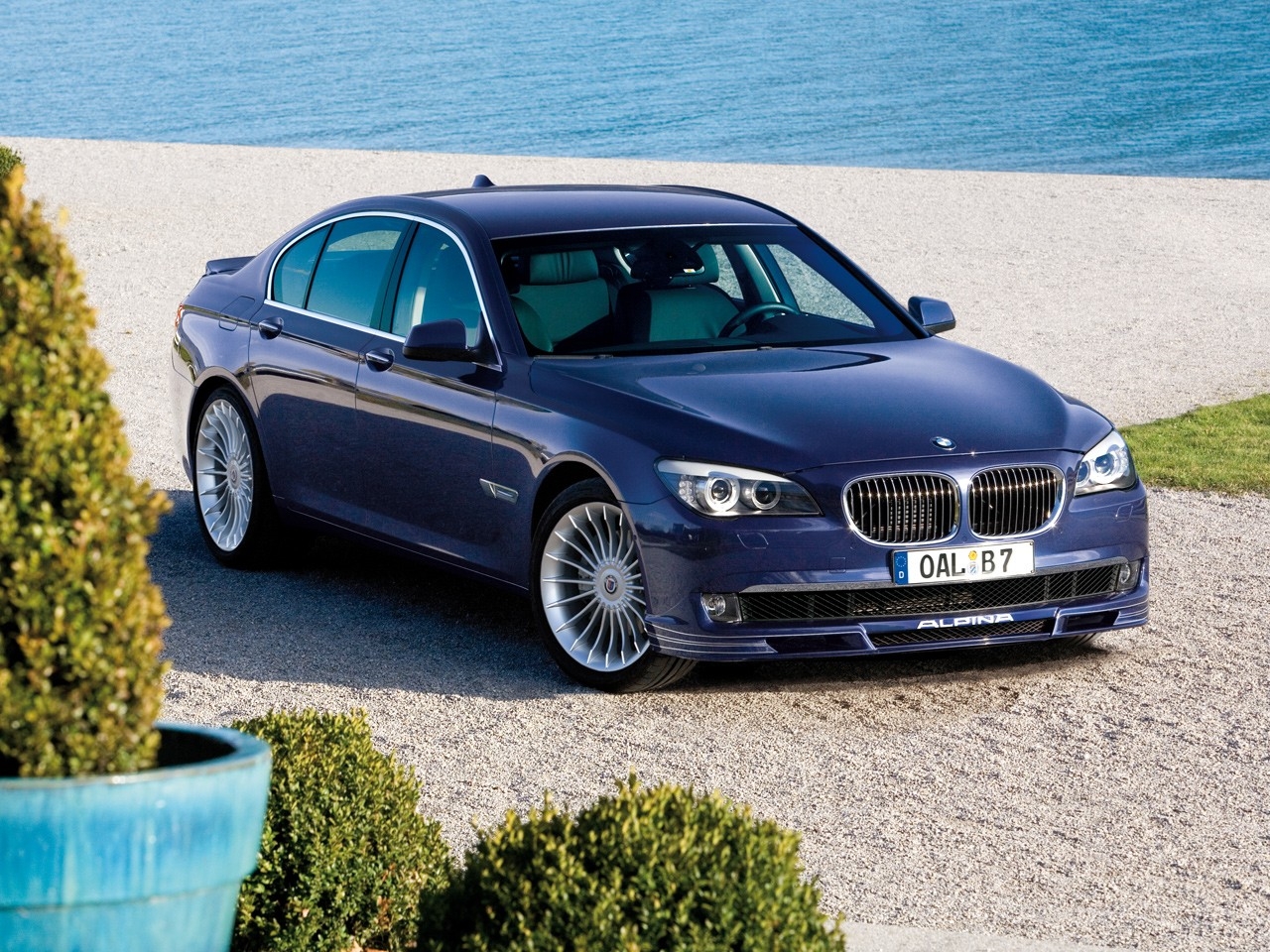 2015 BMW Alpina B7 xDrive SWB Full Specs, Features and Price | CarBuzz