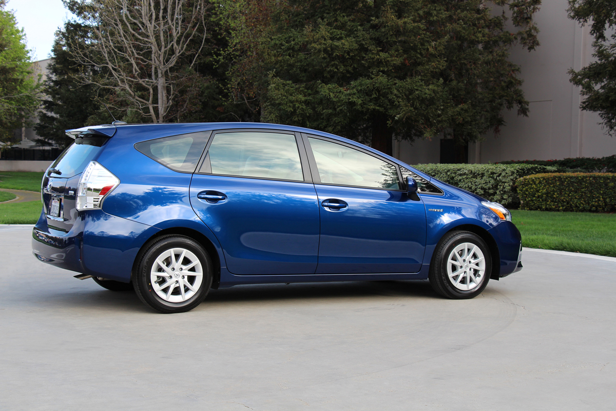 Car Review: 2015 Toyota Prius v - The Washington Informer