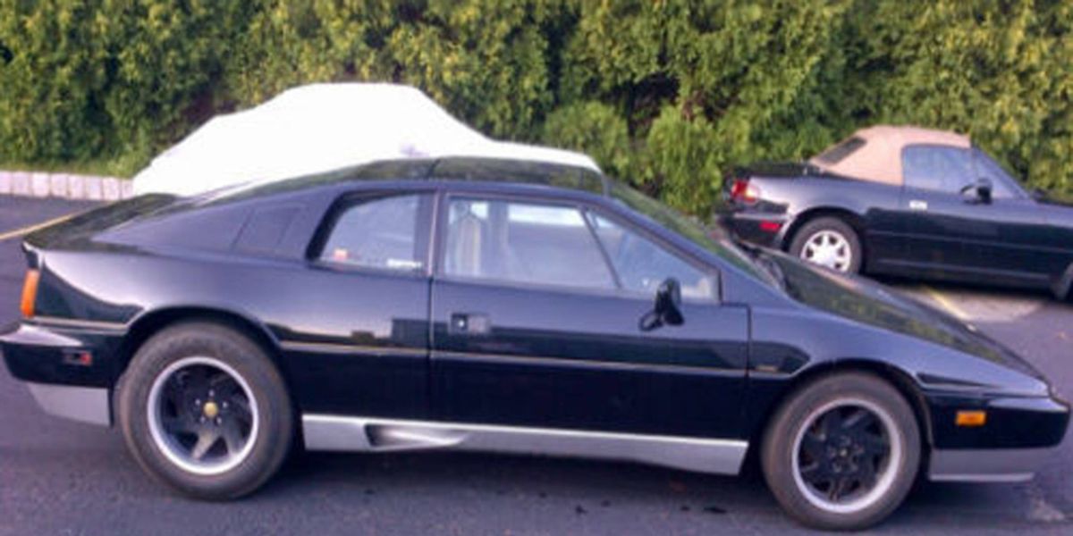Make life imitate art with this 1988 Lotus Esprit Turbo project