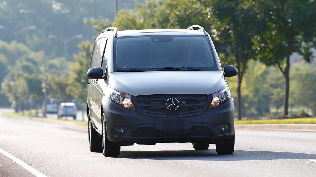 Mercedes-Benz Metris Commercial and Passenger Van Discontinued