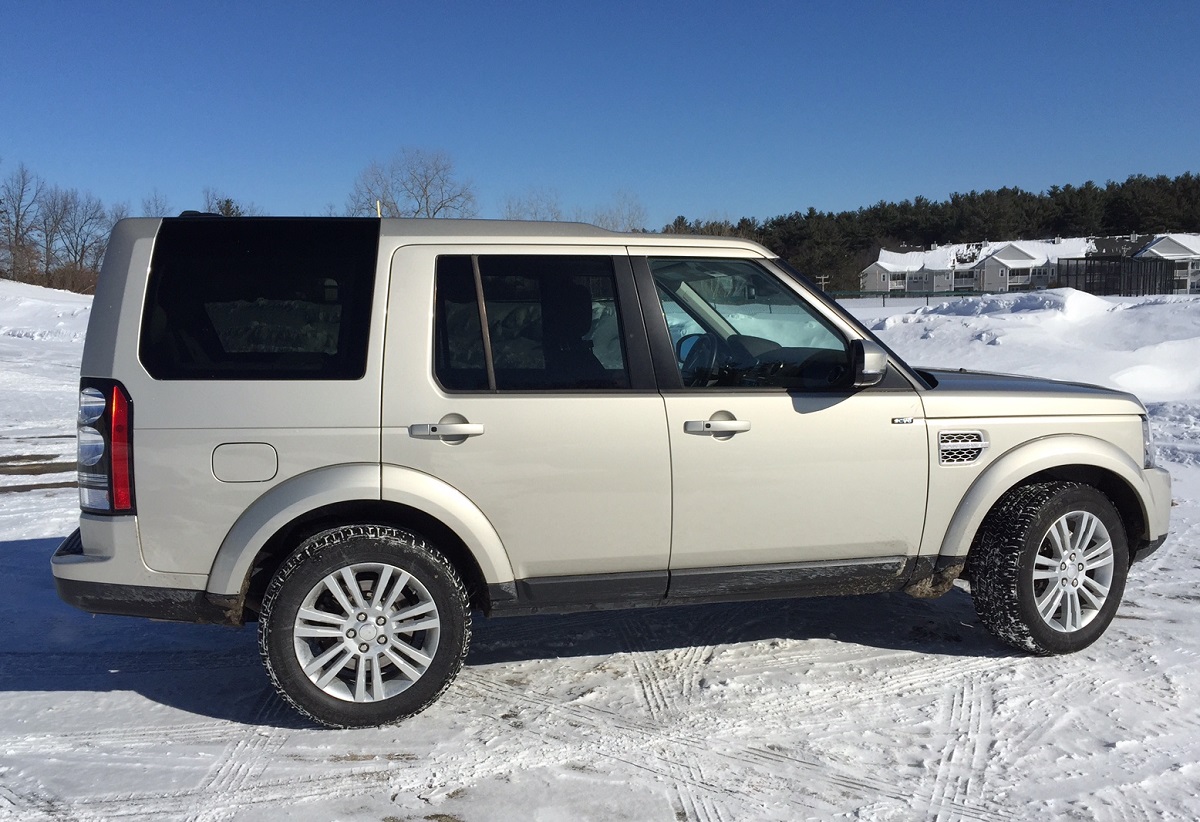 REVIEW: 2014 Land Rover LR4 Is The Luxury SUV For Off-Road Drivers -  BestRide