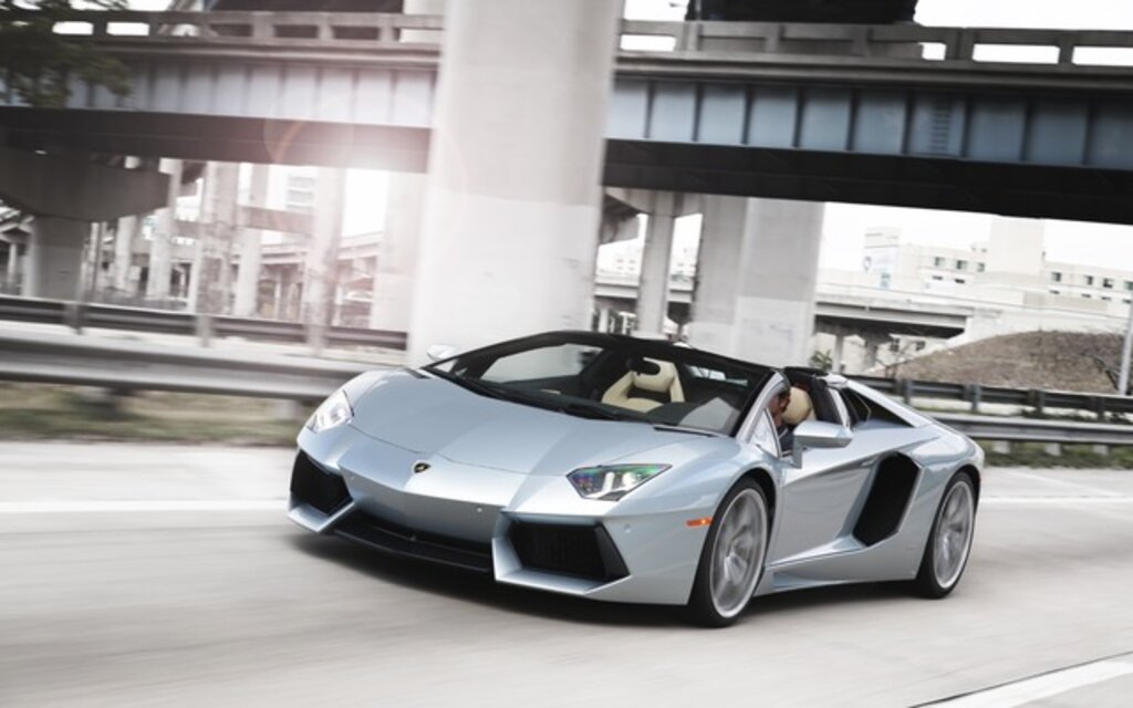 2015 Lamborghini Aventador - News, reviews, picture galleries and videos -  The Car Guide